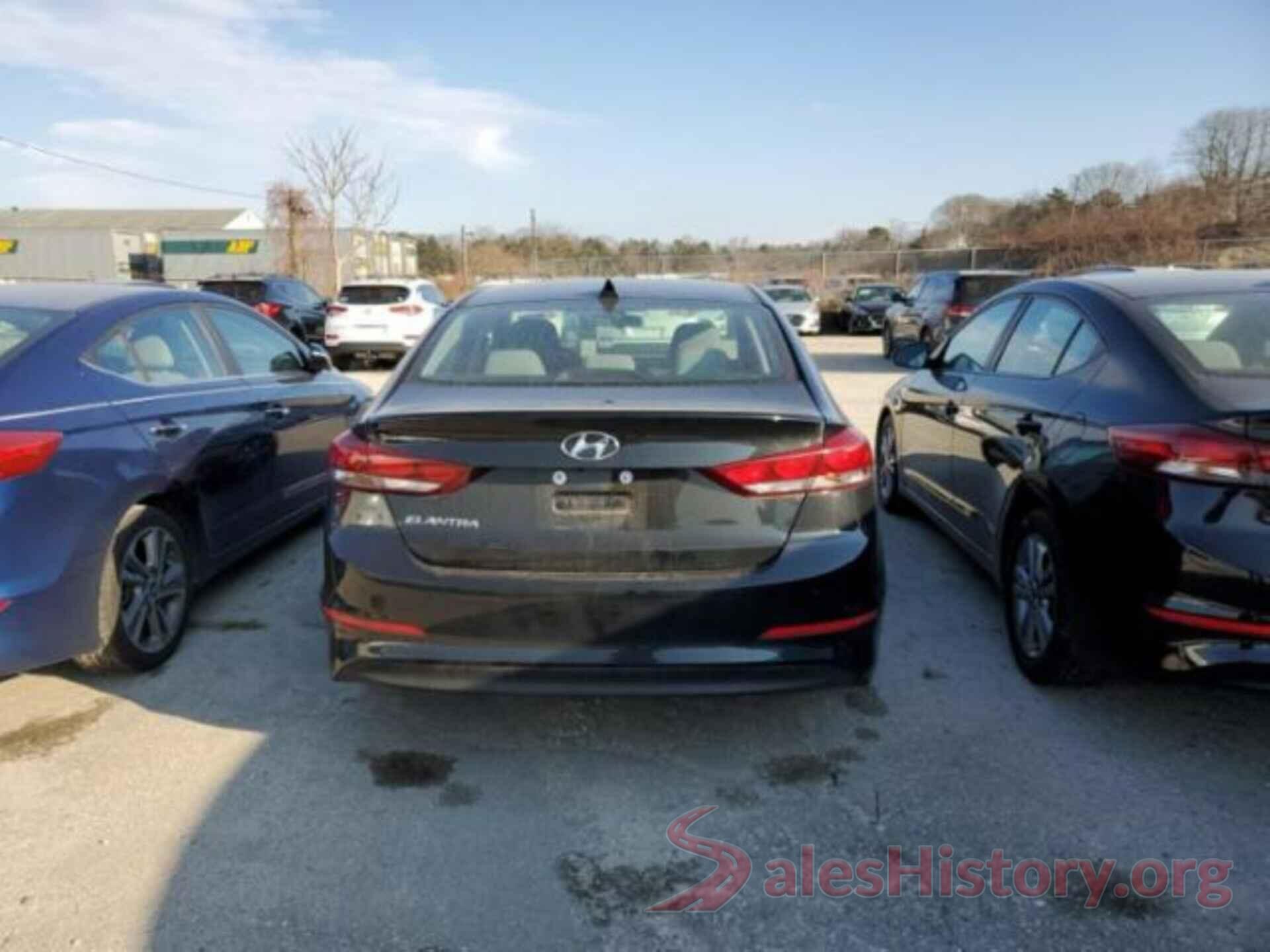 5NPD84LF2JH269221 2018 HYUNDAI ELANTRA