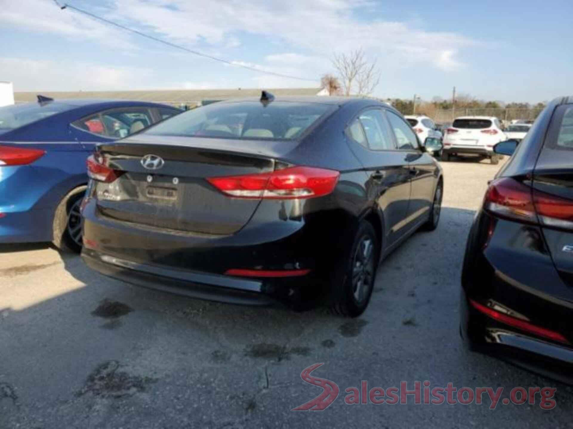 5NPD84LF2JH269221 2018 HYUNDAI ELANTRA