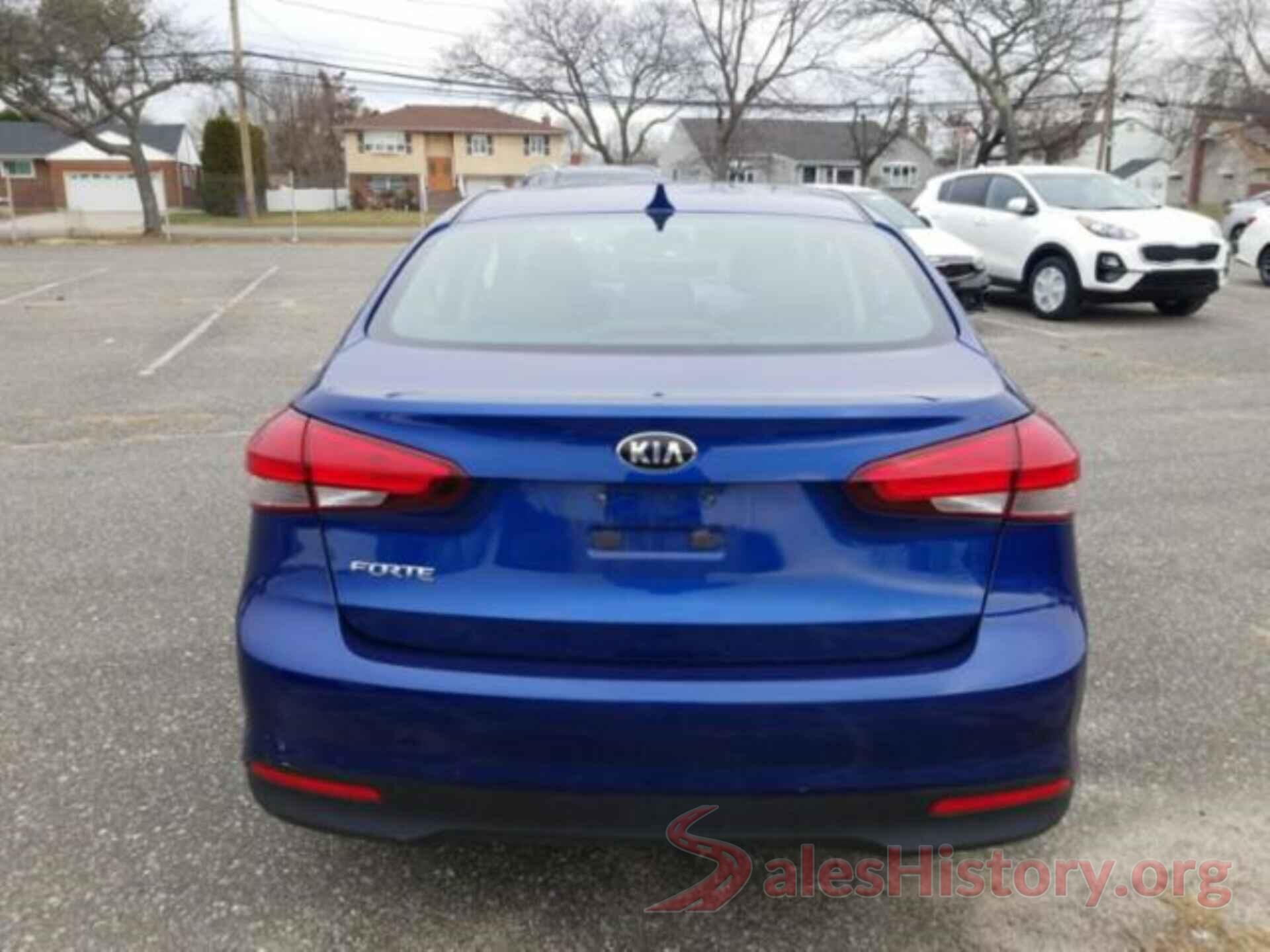 3KPFK4A71JE240660 2018 KIA FORTE