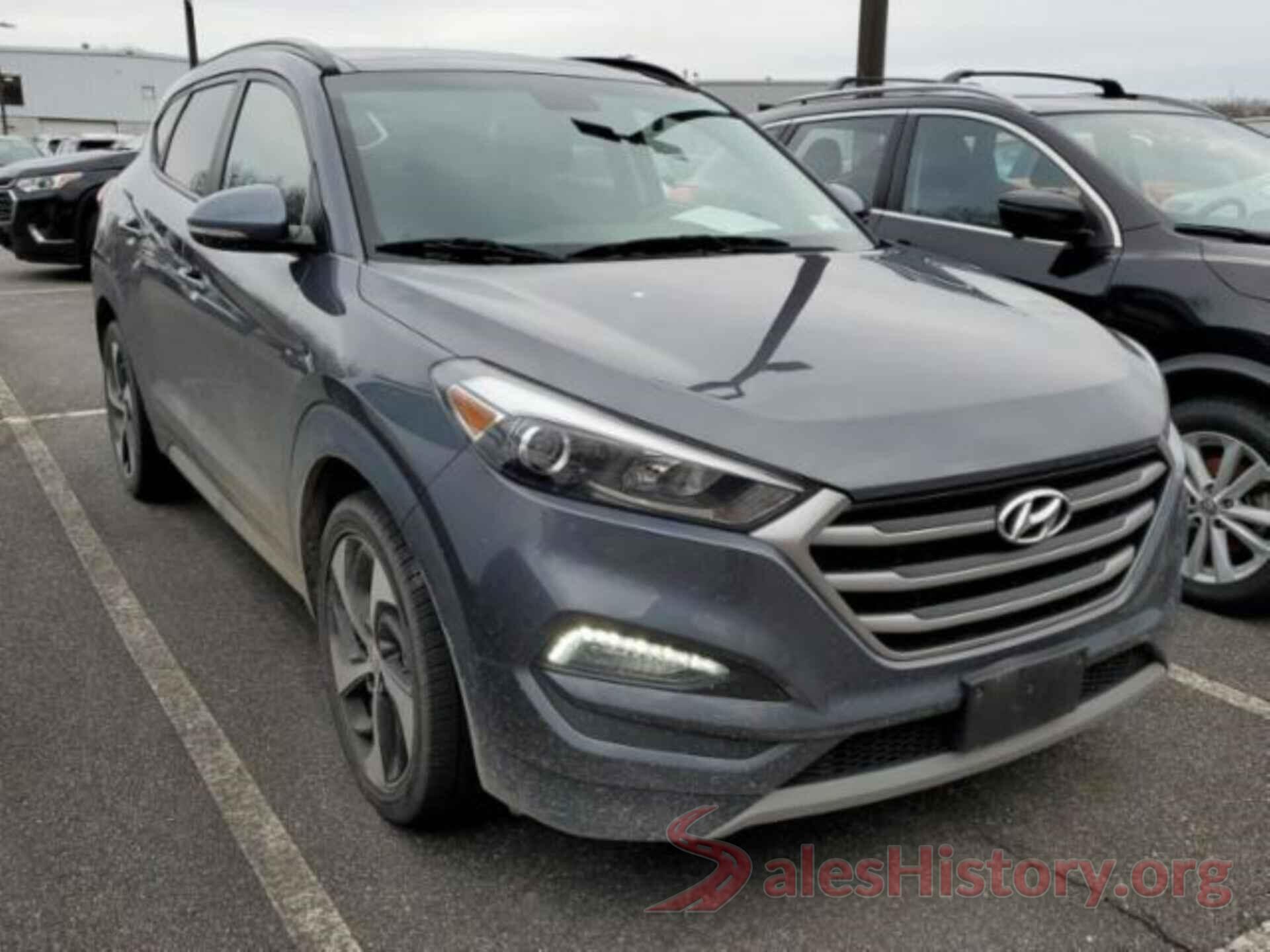 KM8J3CA26JU644721 2018 HYUNDAI TUCSON