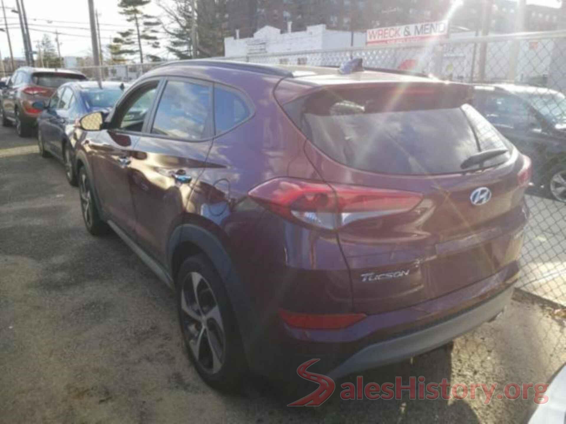 KM8J3CA20JU626781 2018 HYUNDAI TUCSON