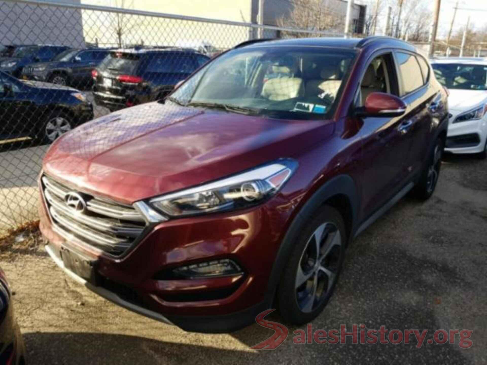 KM8J3CA20JU626781 2018 HYUNDAI TUCSON