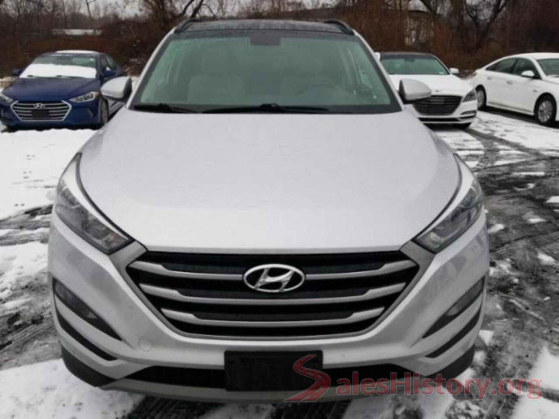 KM8J3CA20HU570111 2017 HYUNDAI TUCSON