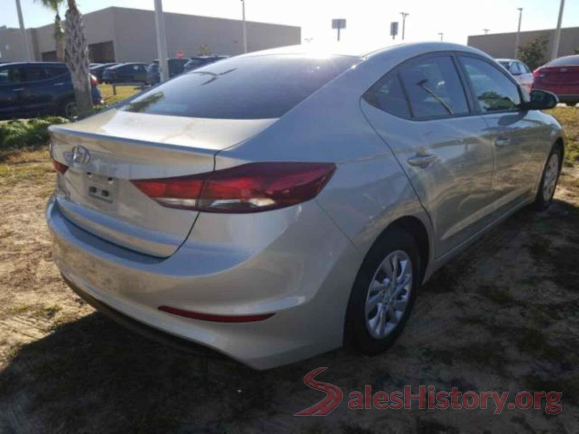 5NPD74LF1JH293884 2018 HYUNDAI ELANTRA