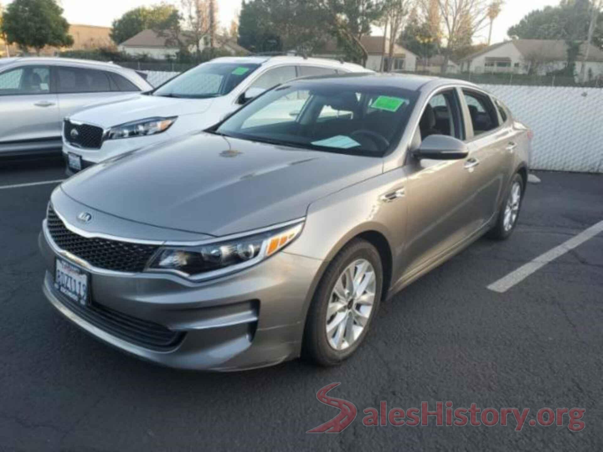 5XXGT4L32JG250827 2018 KIA OPTIMA