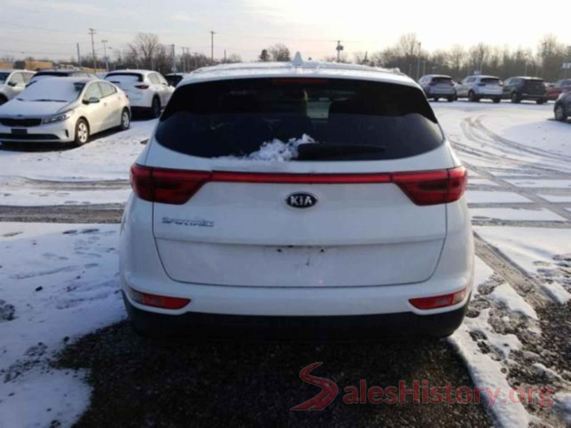 KNDPMCAC7J7486831 2018 KIA SPORTAGE