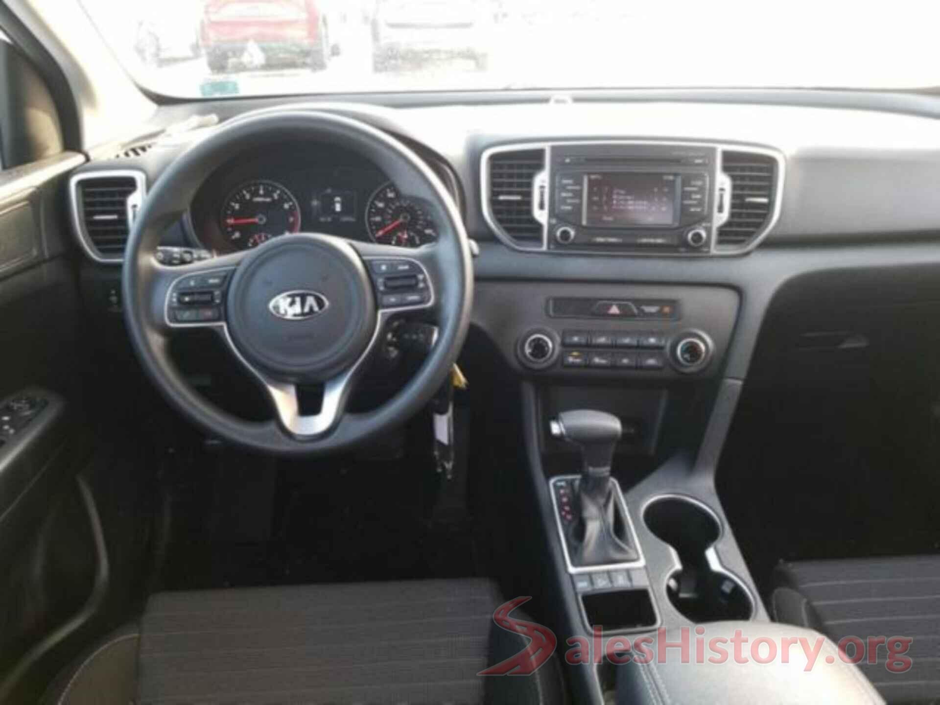 KNDPMCAC7J7486831 2018 KIA SPORTAGE