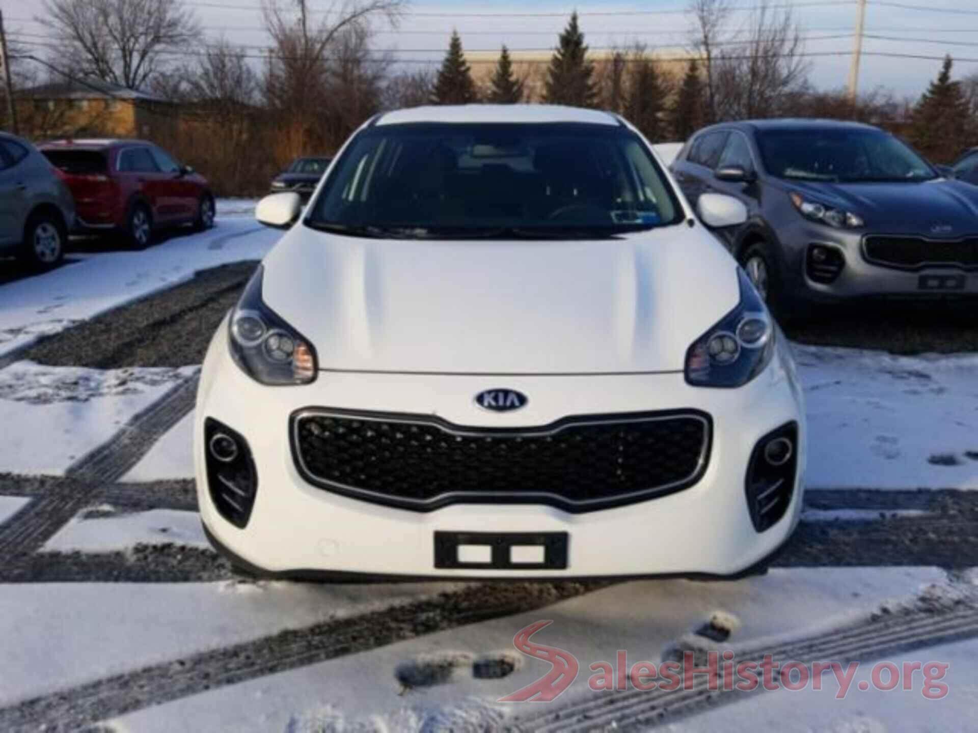 KNDPMCAC7J7486831 2018 KIA SPORTAGE