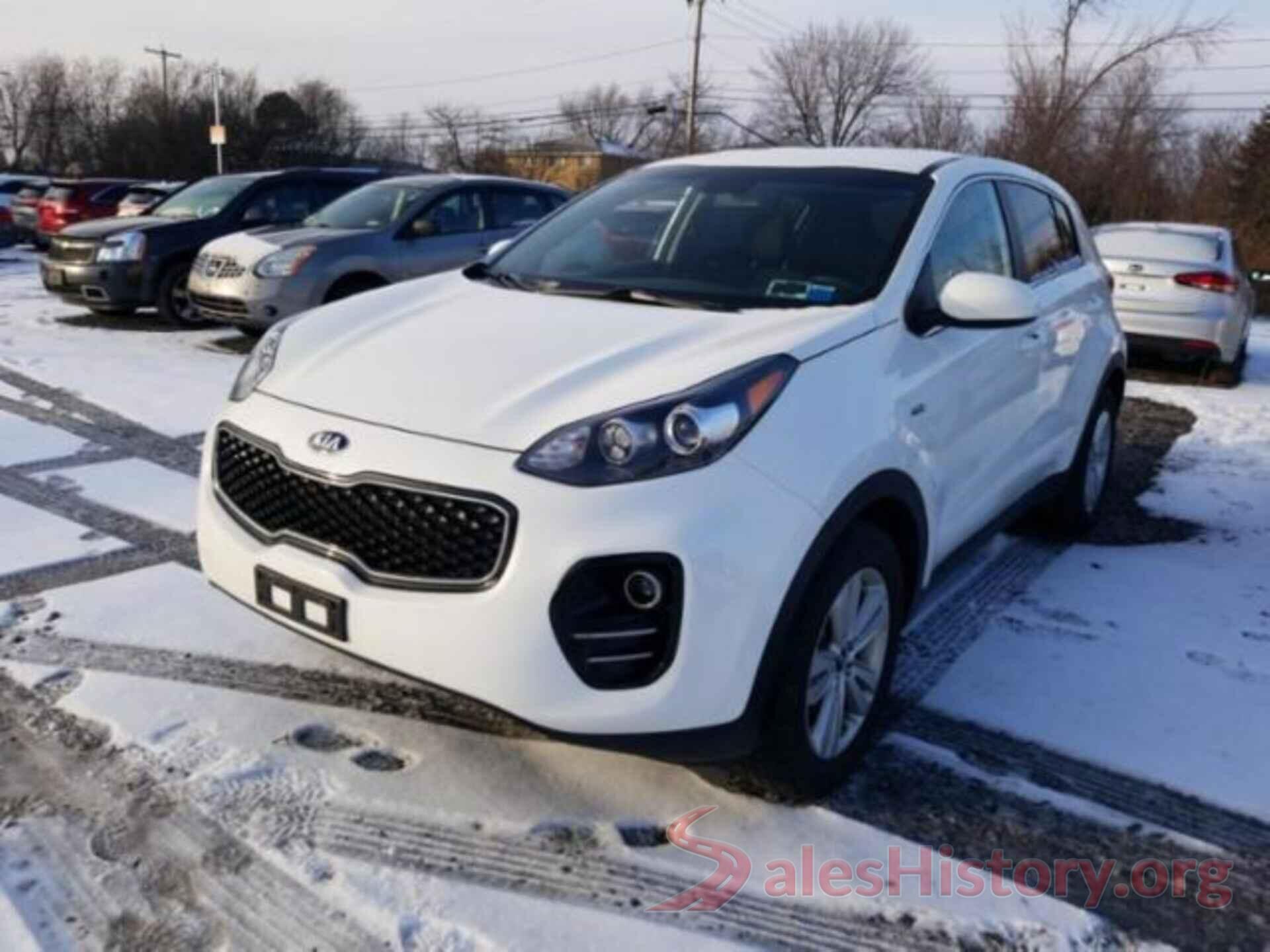 KNDPMCAC7J7486831 2018 KIA SPORTAGE