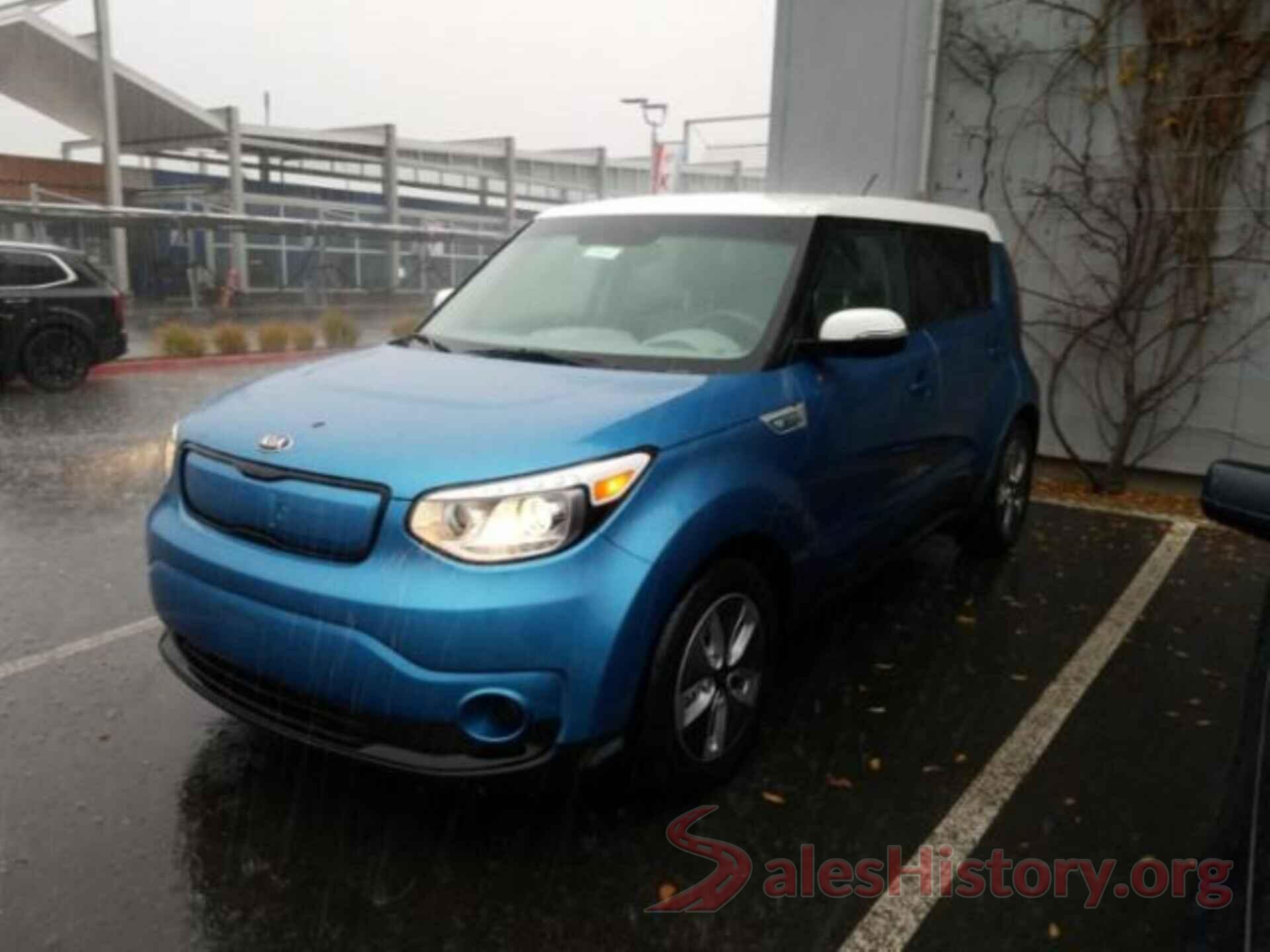 KNDJP3AE4J7032356 2018 KIA SOUL EV