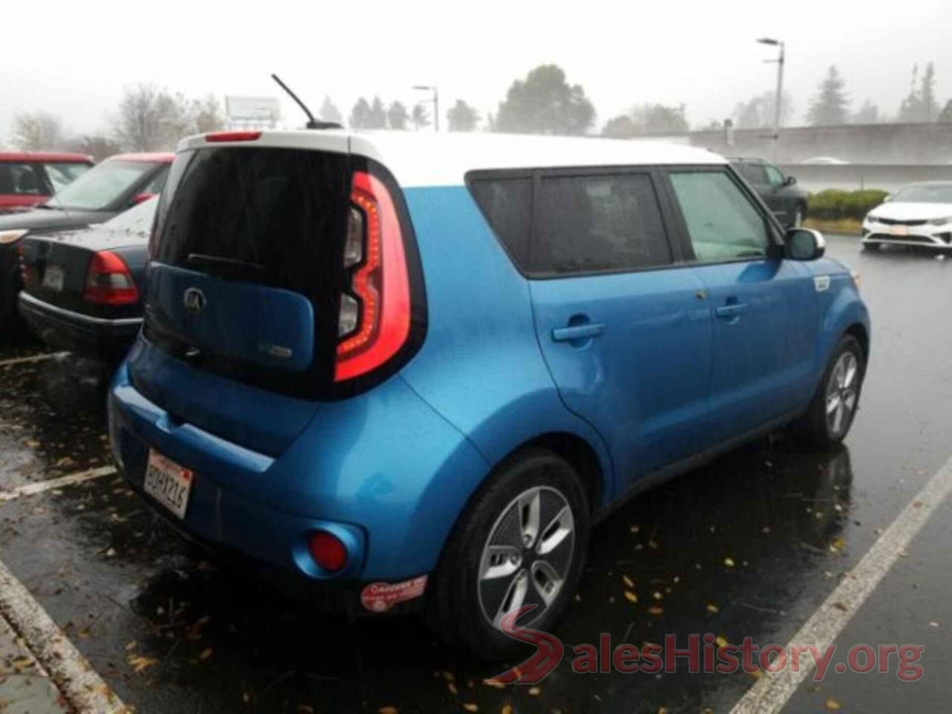 KNDJP3AE4J7032356 2018 KIA SOUL EV