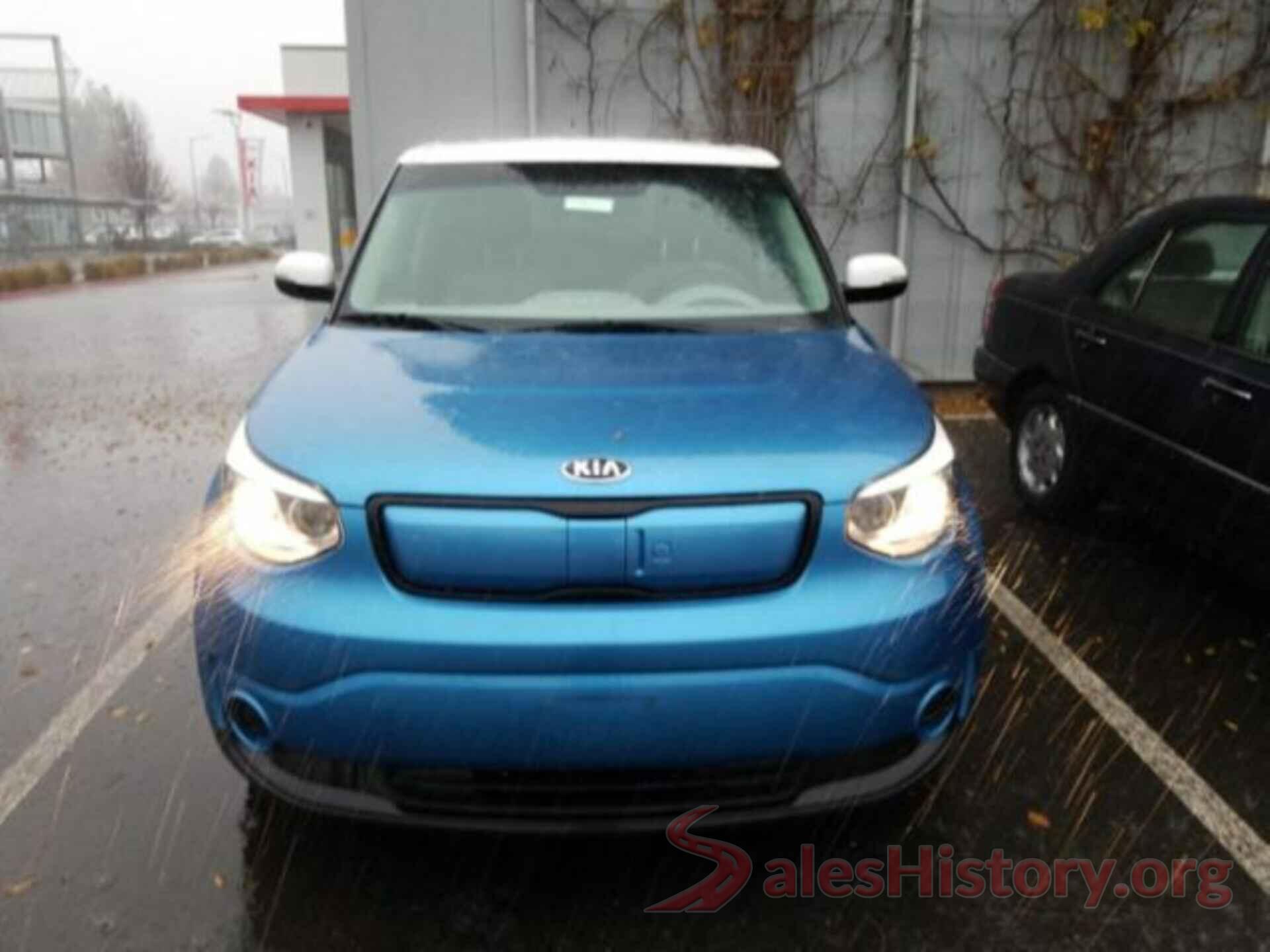 KNDJP3AE4J7032356 2018 KIA SOUL EV