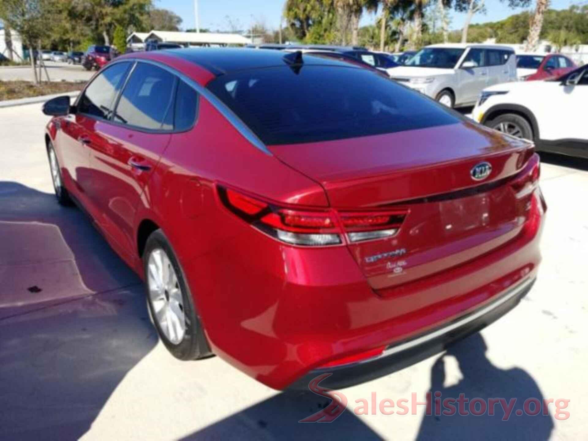 5XXGT4L32JG235650 2018 KIA OPTIMA