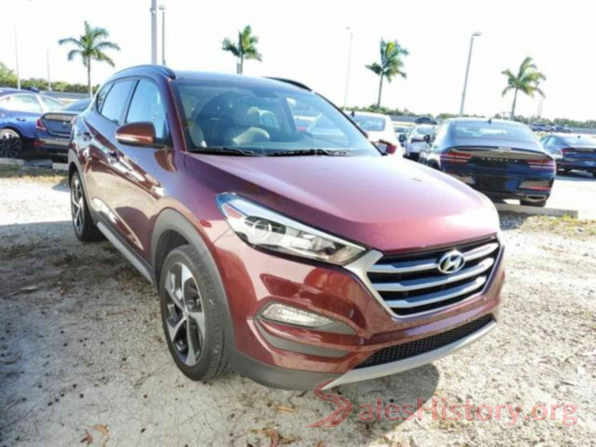 KM8J33A2XHU561514 2017 HYUNDAI TUCSON