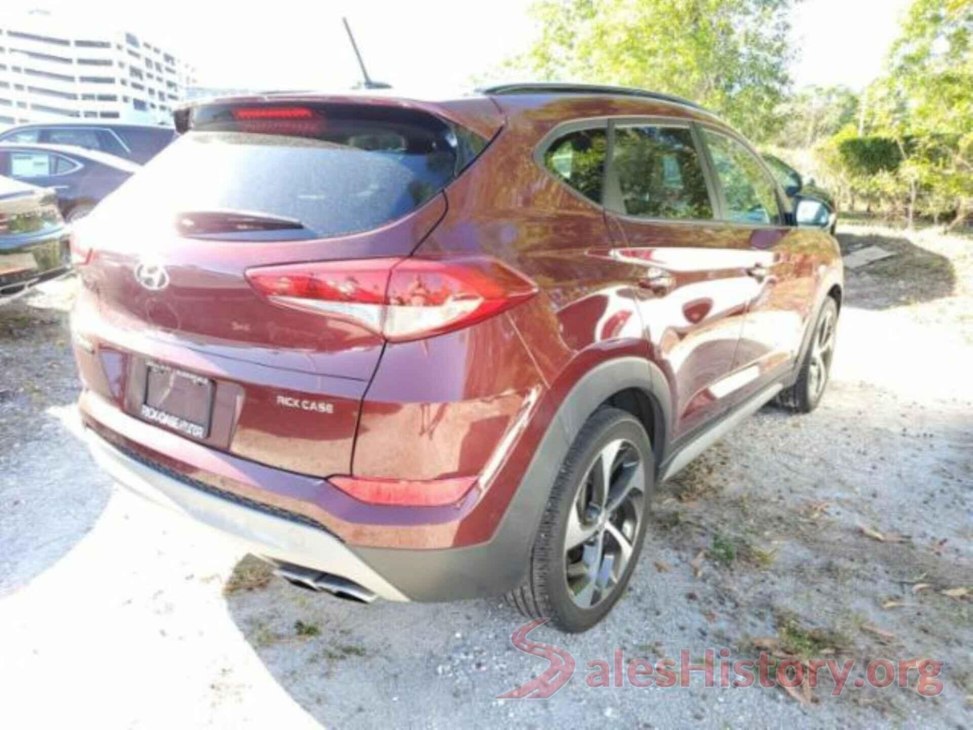 KM8J33A2XHU561514 2017 HYUNDAI TUCSON