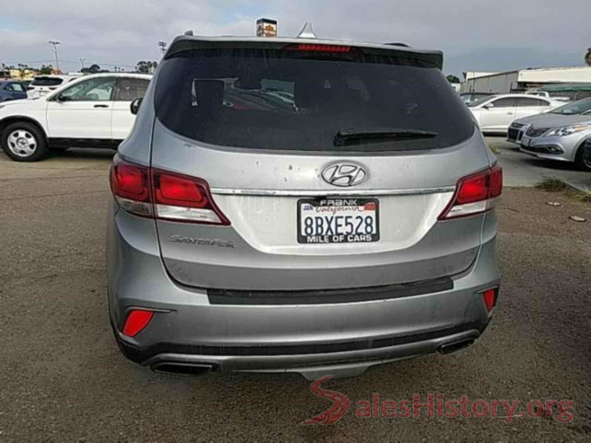 KM8SM4HF3JU268687 2018 HYUNDAI SANTA FE