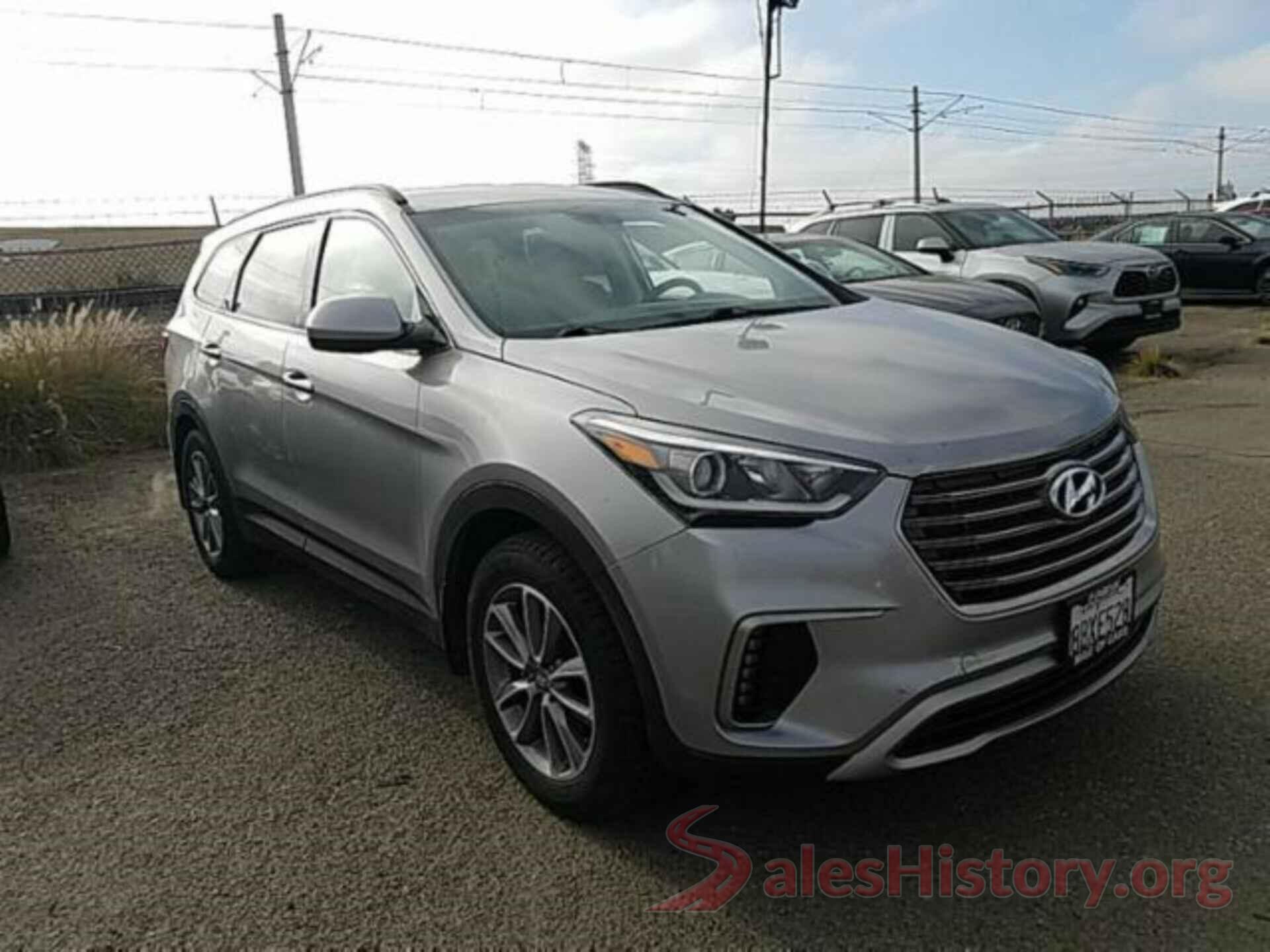 KM8SM4HF3JU268687 2018 HYUNDAI SANTA FE