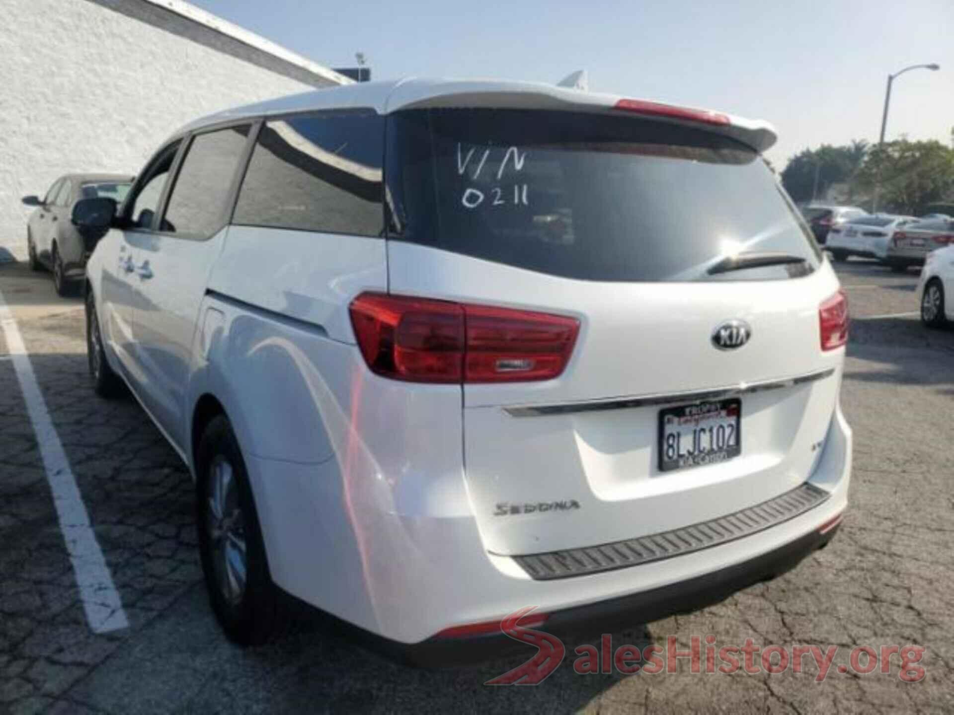 KNDMB5C19K6560211 2019 KIA SEDONA