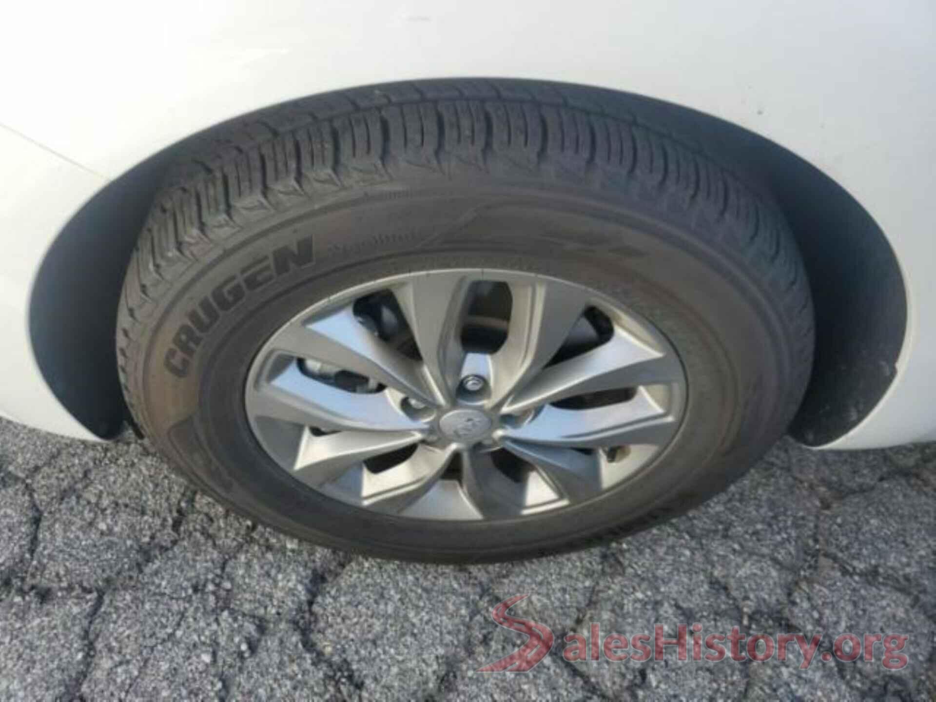 KNDMB5C19K6560211 2019 KIA SEDONA