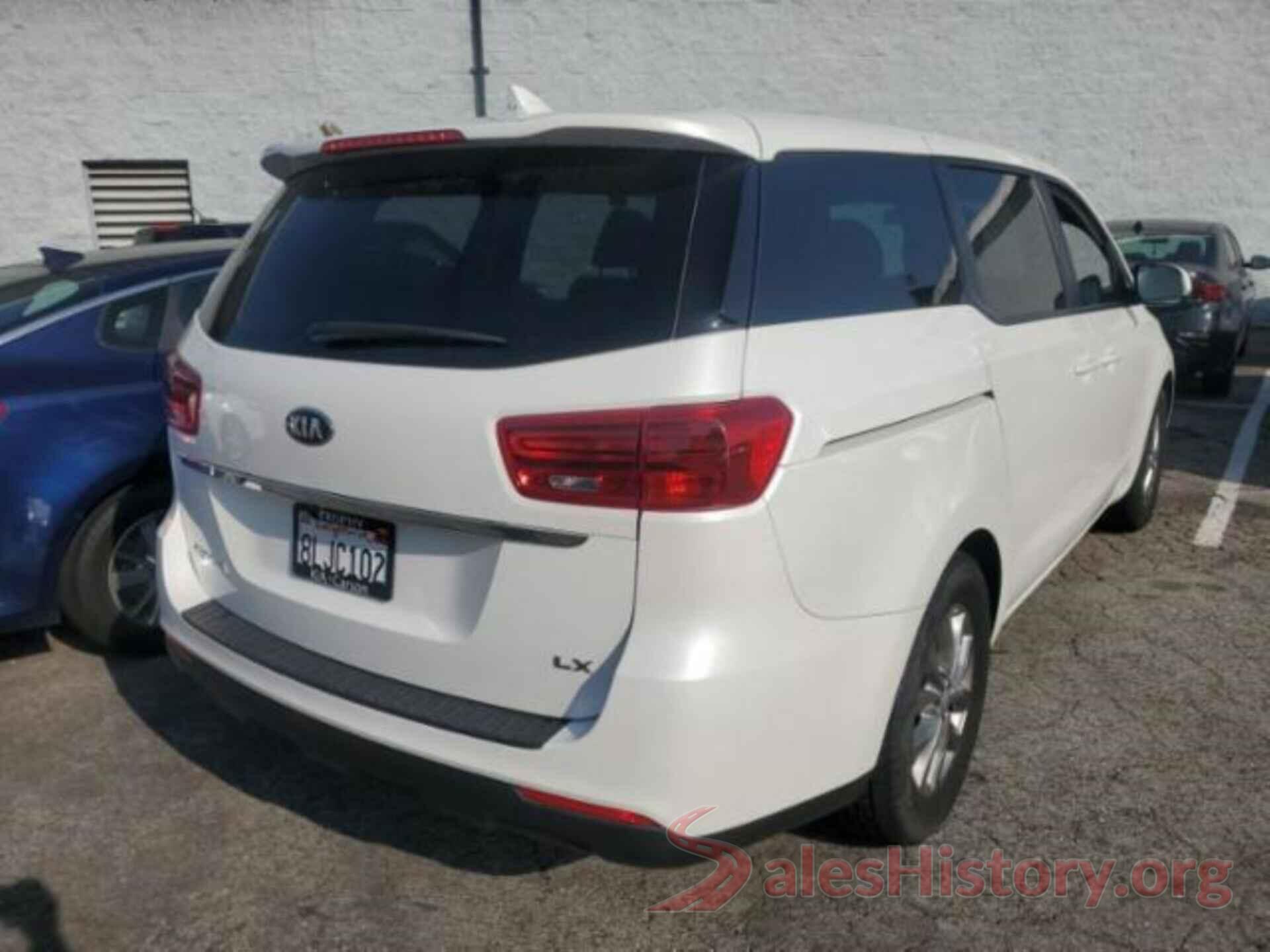 KNDMB5C19K6560211 2019 KIA SEDONA