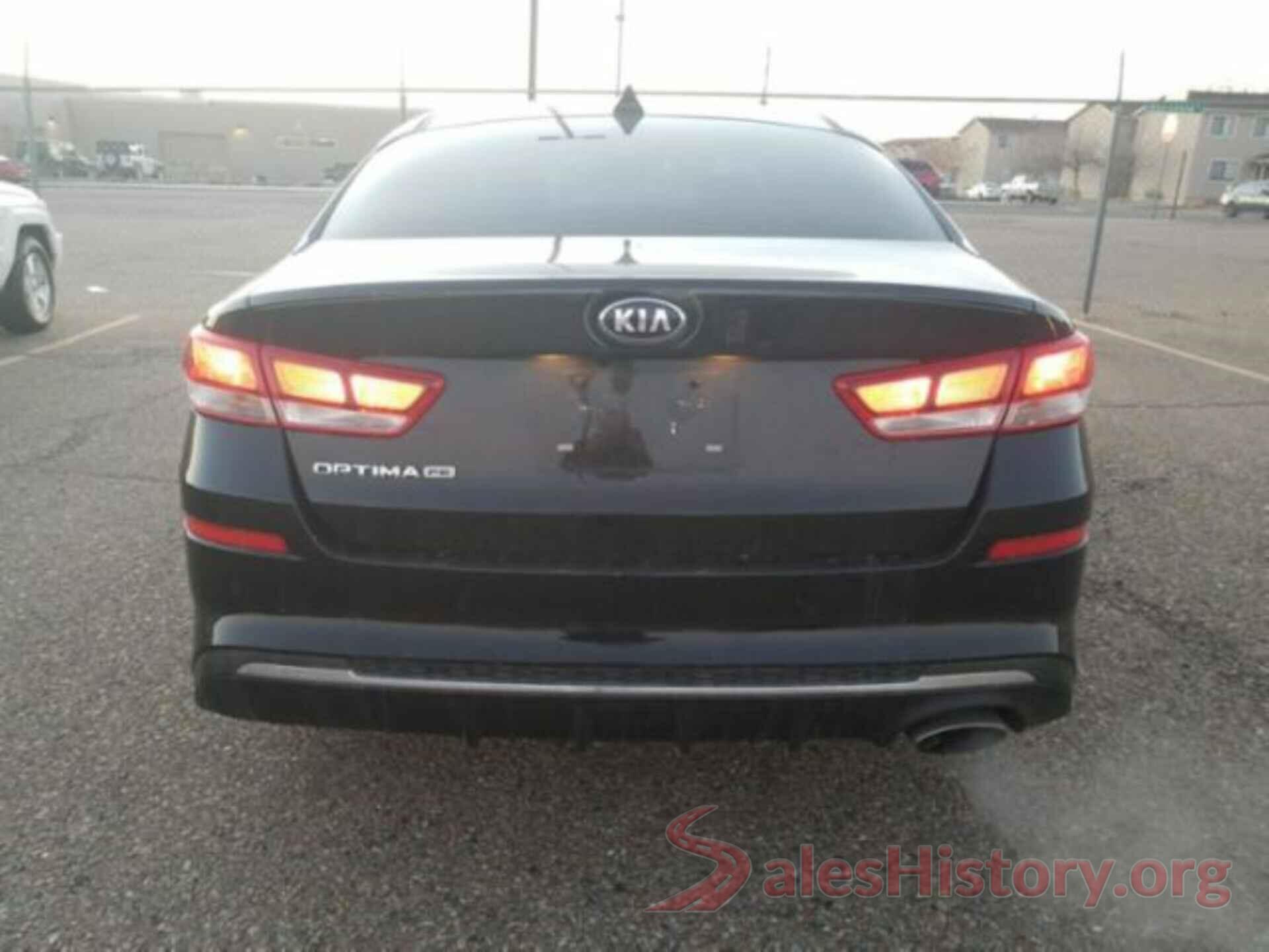 5XXGT4L32KG371956 2019 KIA OPTIMA