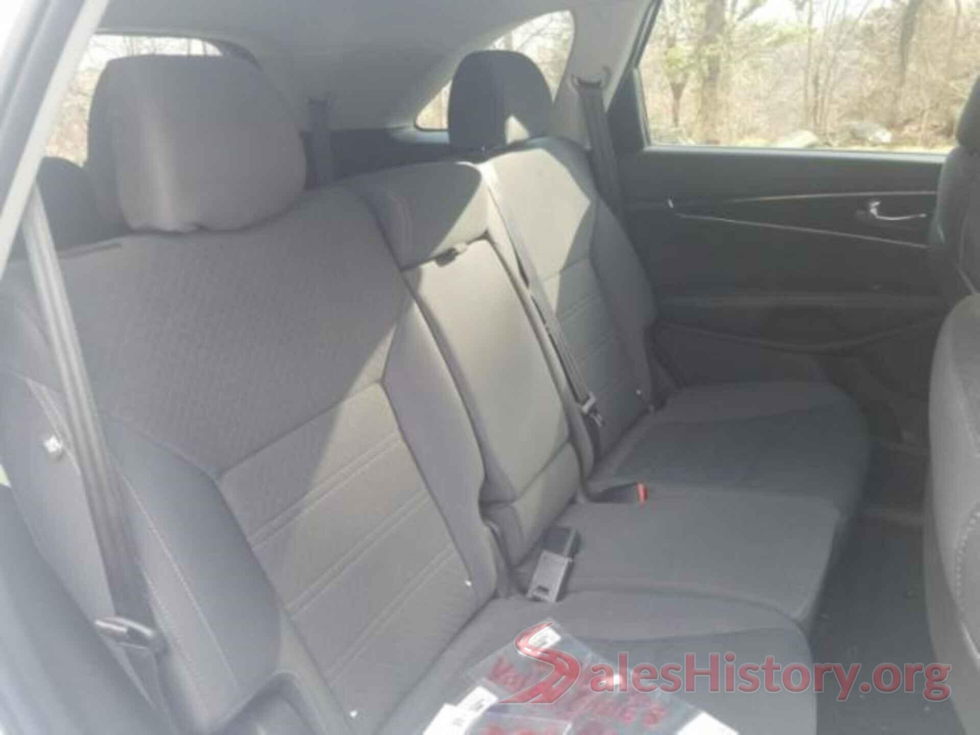 5XYPGDA51HG202637 2017 KIA SORENTO