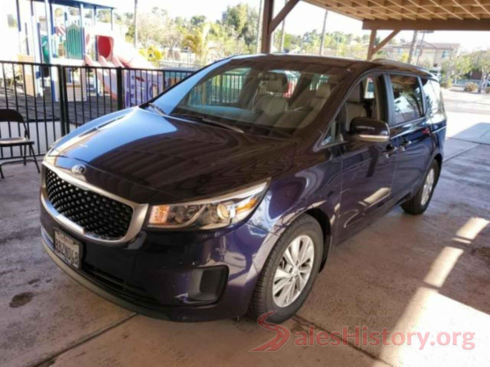 KNDMB5C18J6408399 2018 KIA SEDONA