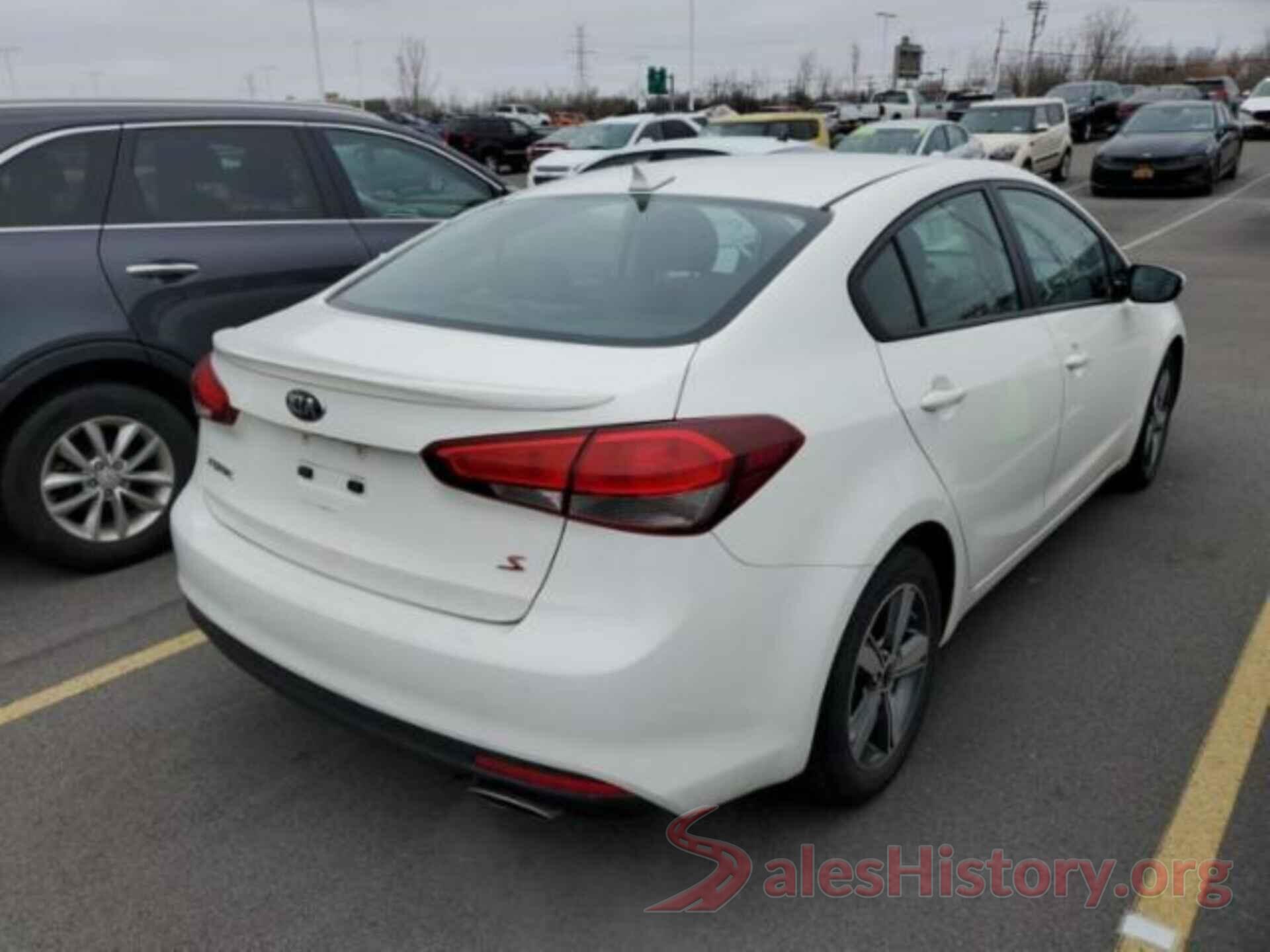 3KPFL4A78JE192040 2018 KIA FORTE