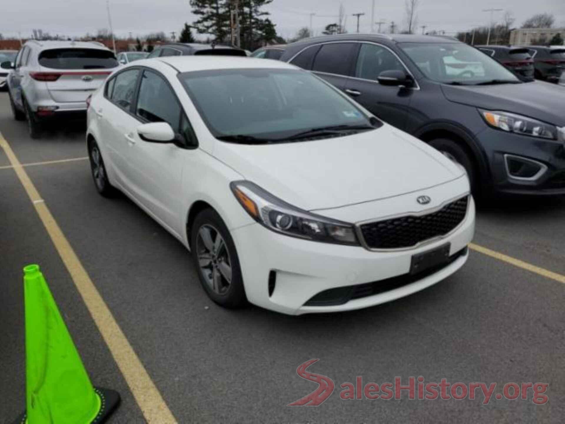 3KPFL4A78JE192040 2018 KIA FORTE