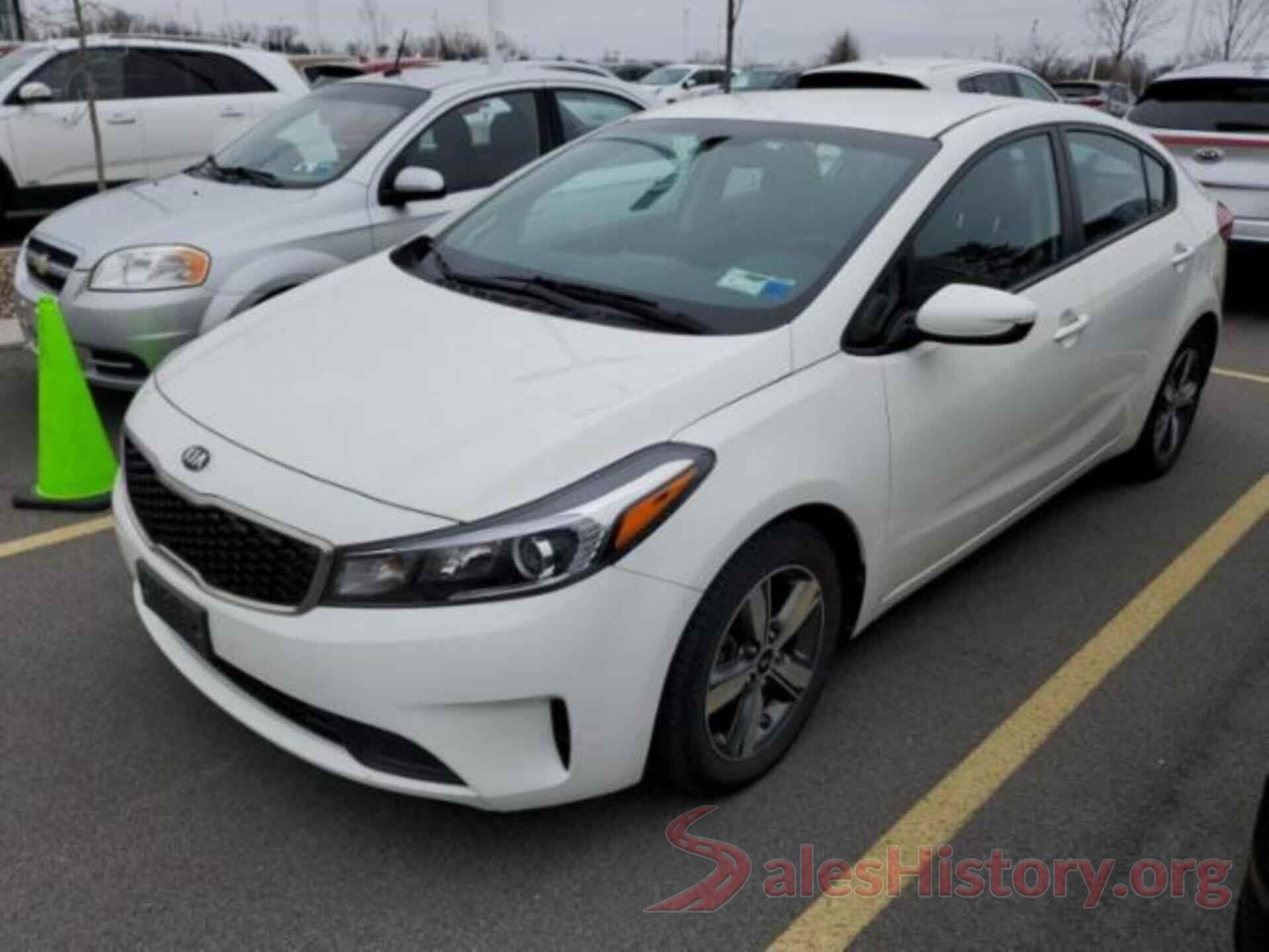 3KPFL4A78JE192040 2018 KIA FORTE