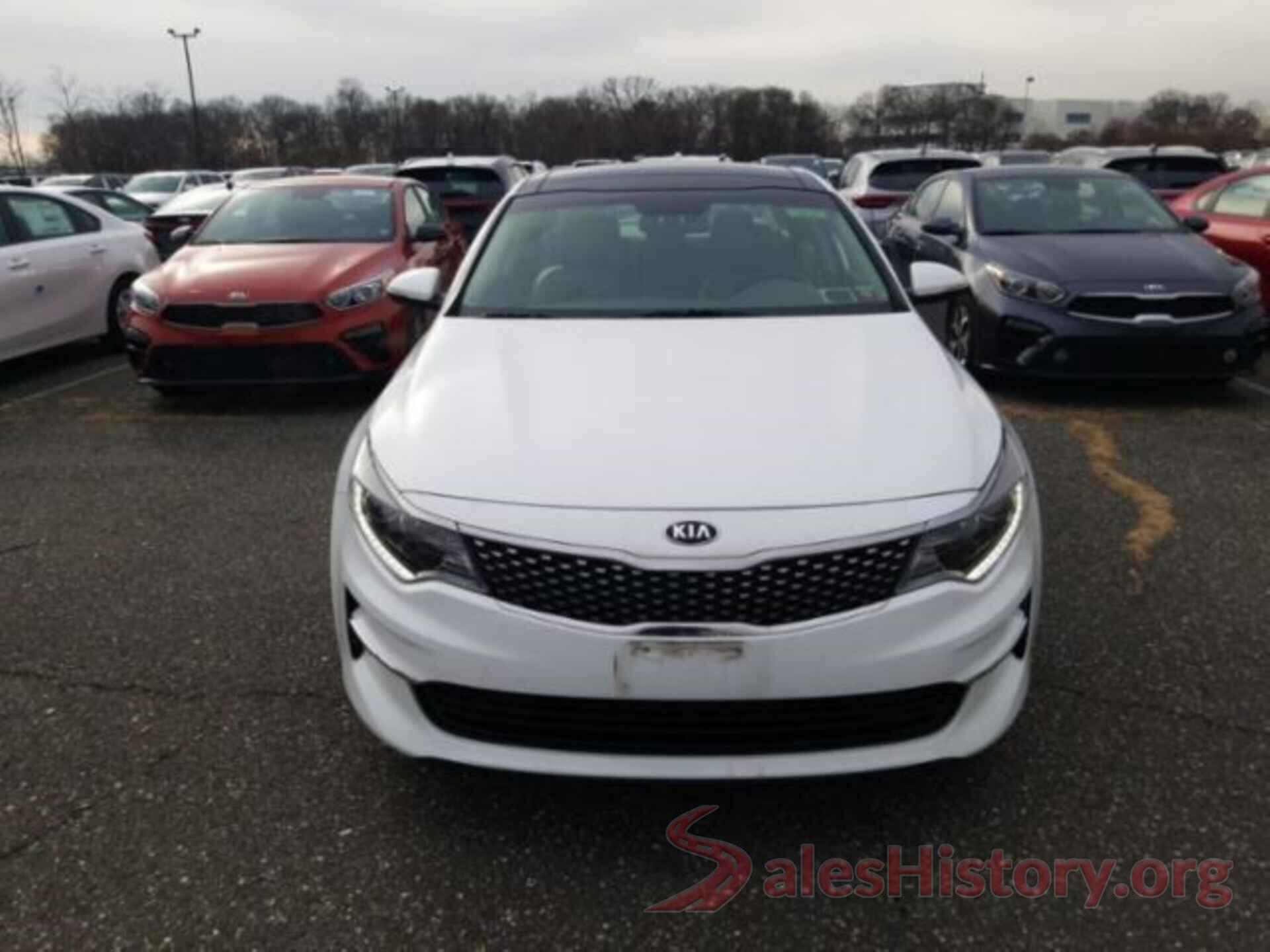 5XXGU4L39JG216364 2018 KIA OPTIMA