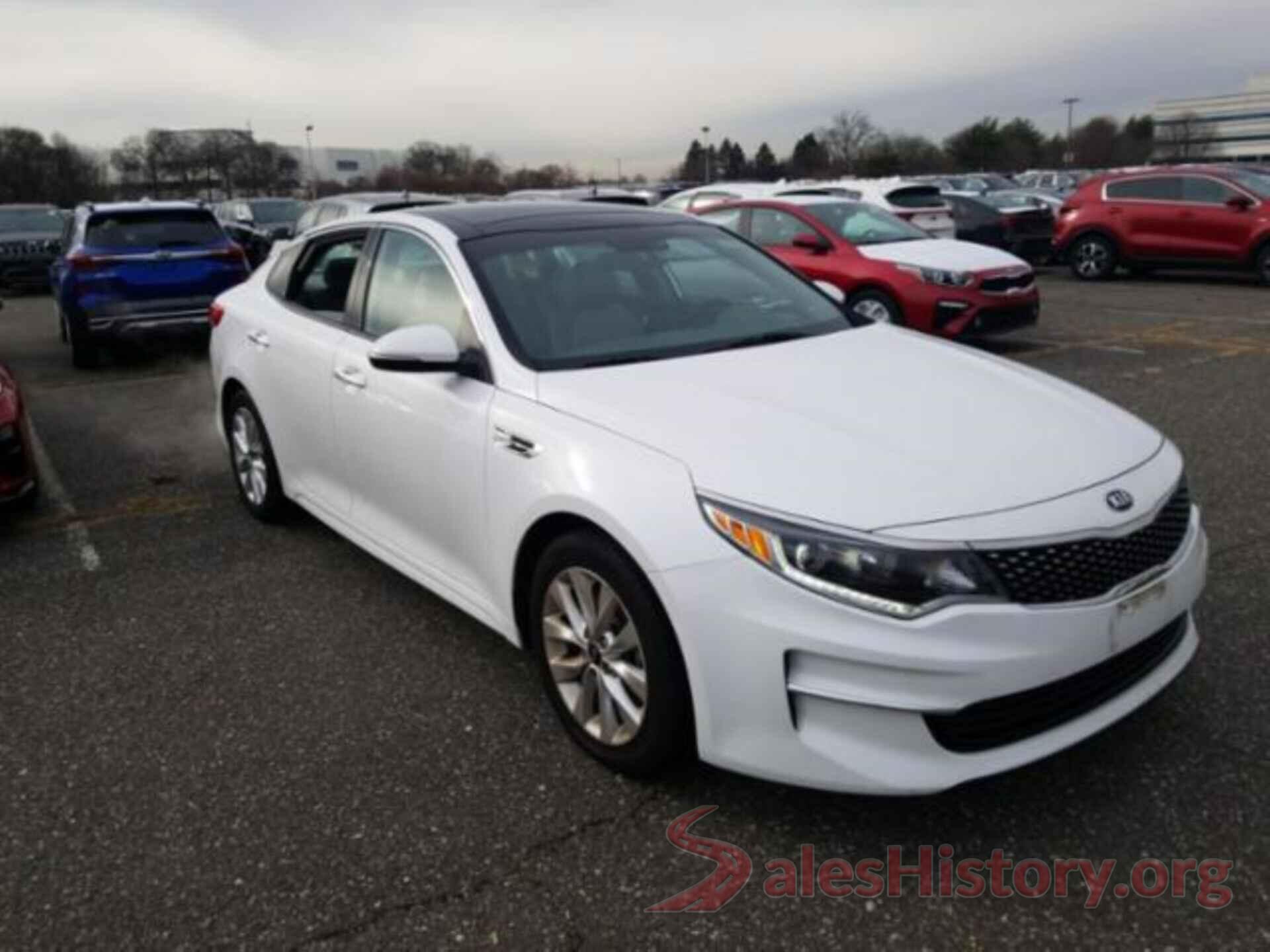 5XXGU4L39JG216364 2018 KIA OPTIMA