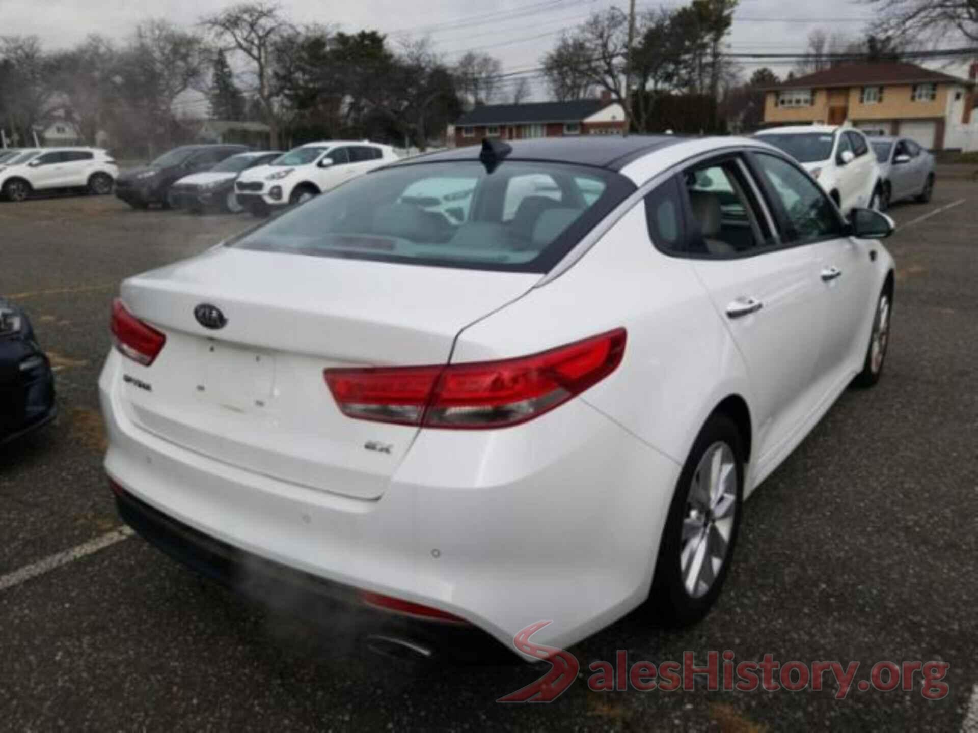 5XXGU4L39JG216364 2018 KIA OPTIMA