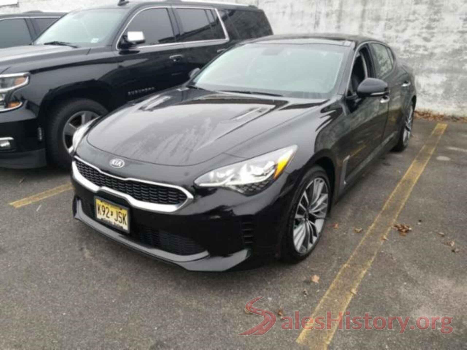 KNAE25LA3J6011796 2018 KIA STINGER