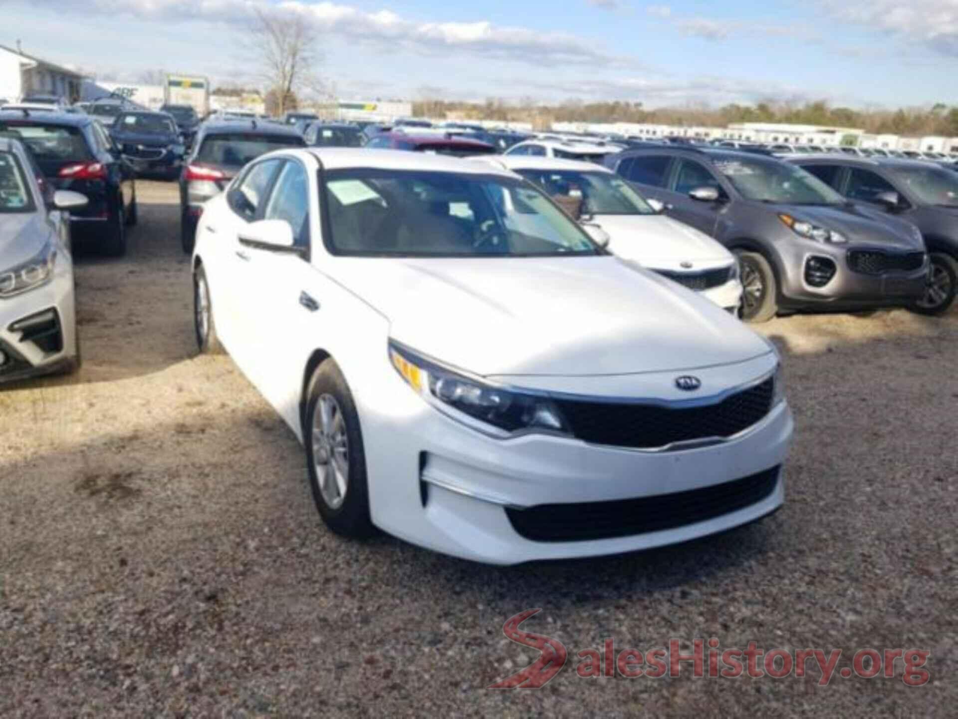 5XXGT4L3XJG205893 2018 KIA OPTIMA