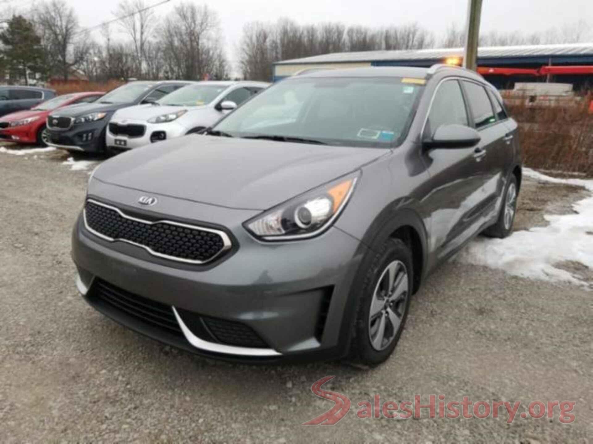 KNDCB3LC6J5110358 2018 KIA NIRO