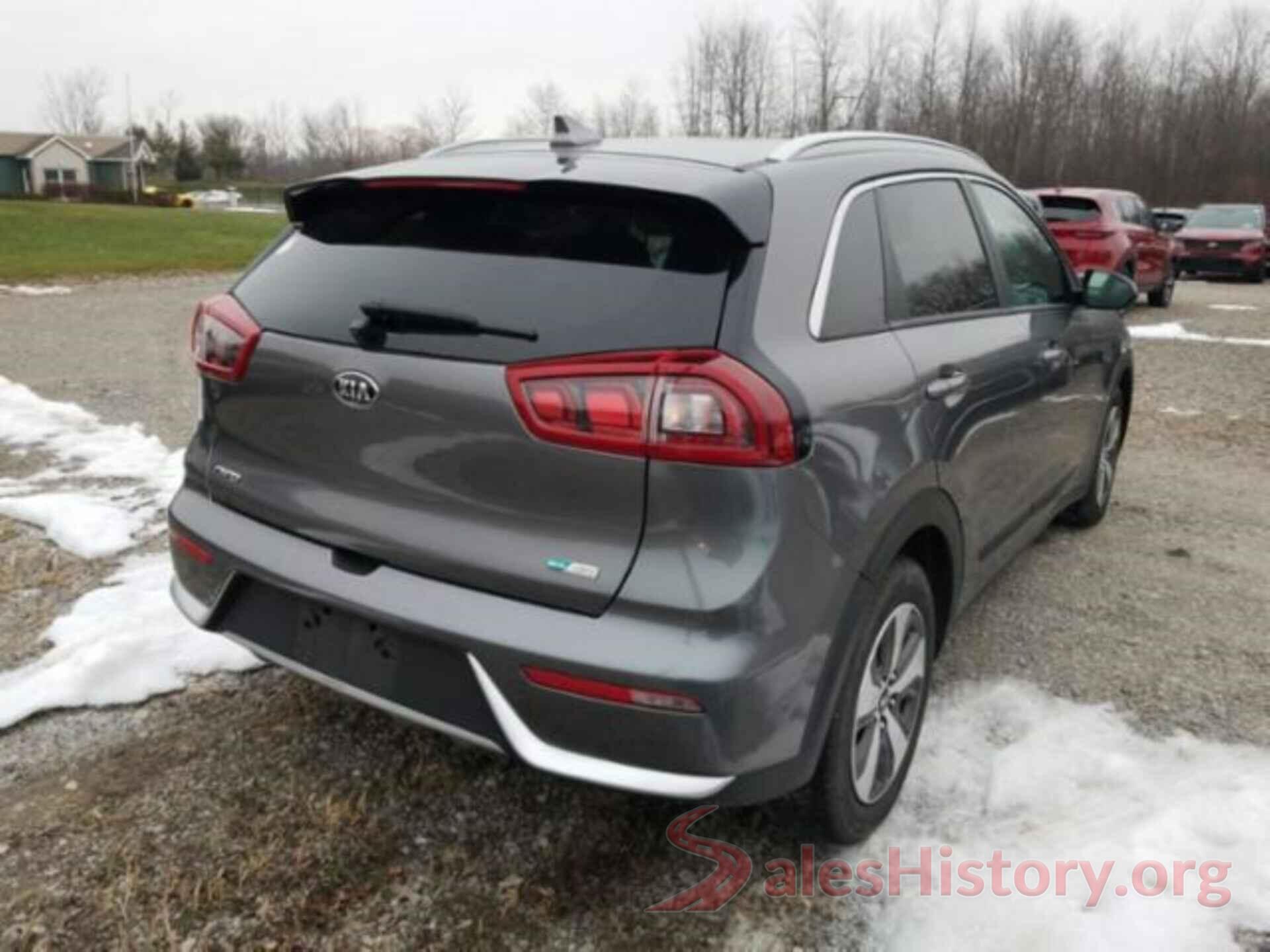 KNDCB3LC6J5110358 2018 KIA NIRO