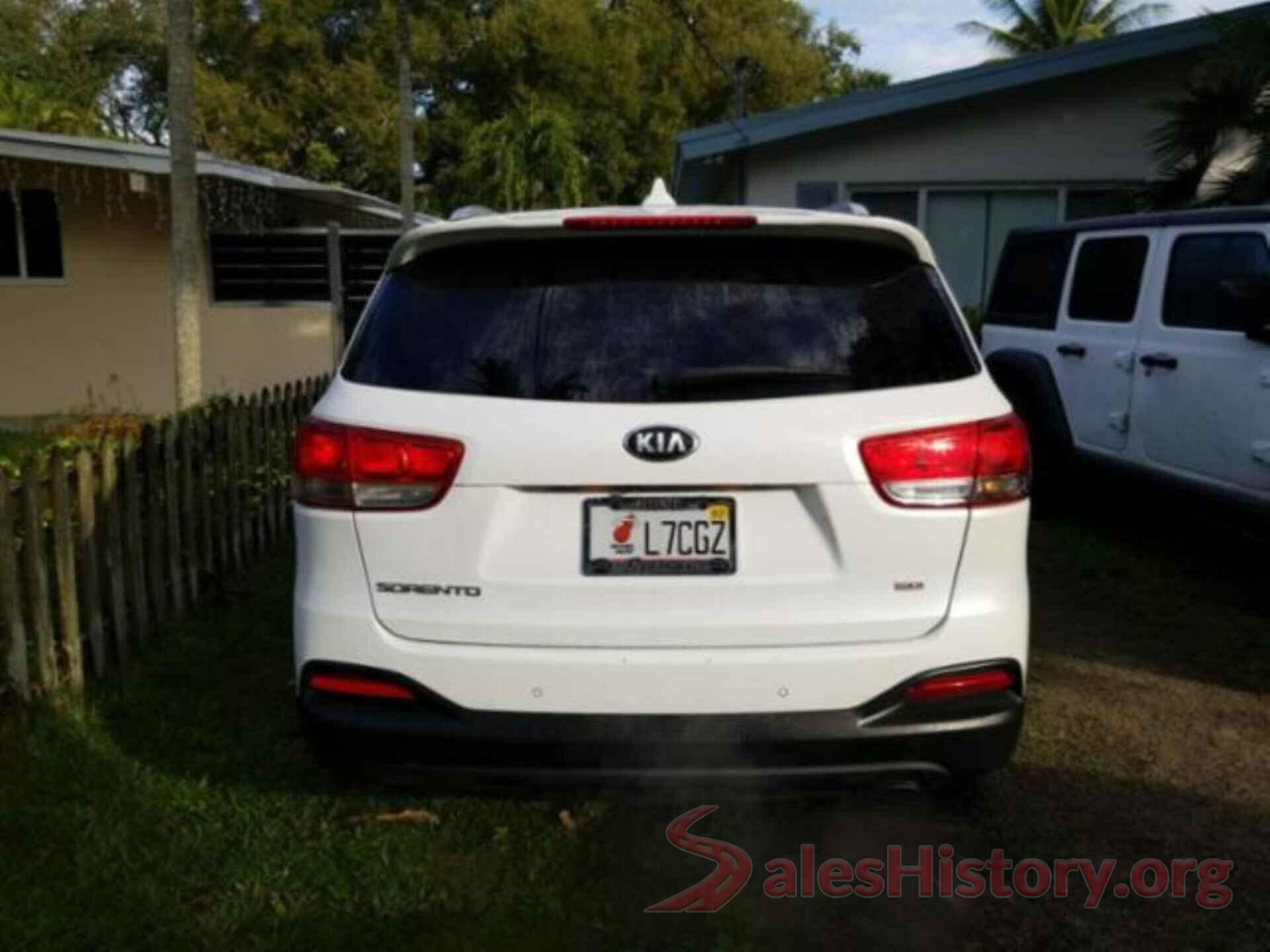 5XYPG4A38HG273932 2017 KIA SORENTO