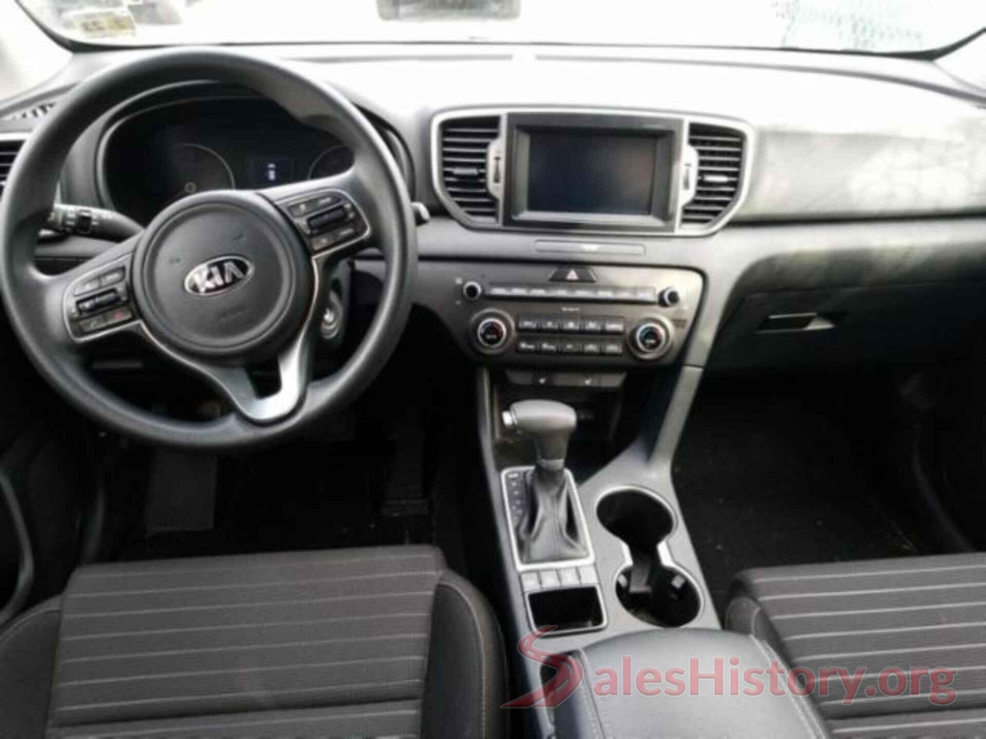 KNDPMCAC5J7394228 2018 KIA SPORTAGE