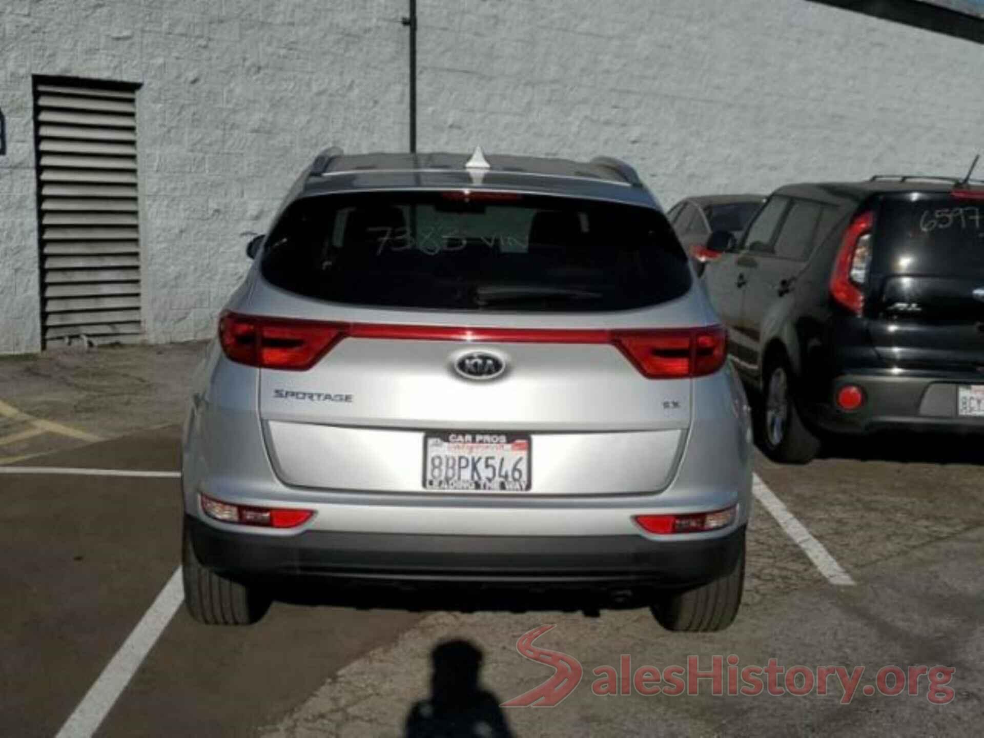 KNDPN3AC8J7387383 2018 KIA SPORTAGE