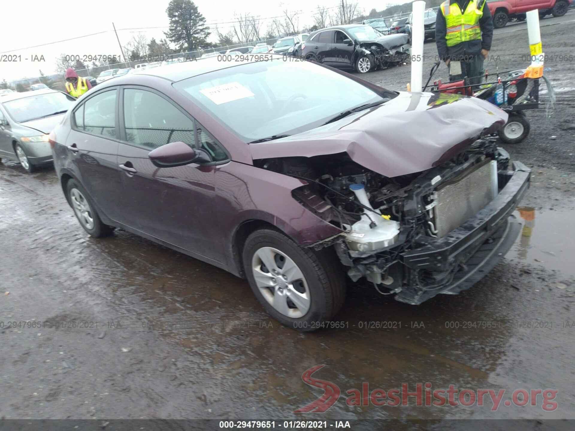 3KPFK4A71JE276610 2018 KIA FORTE