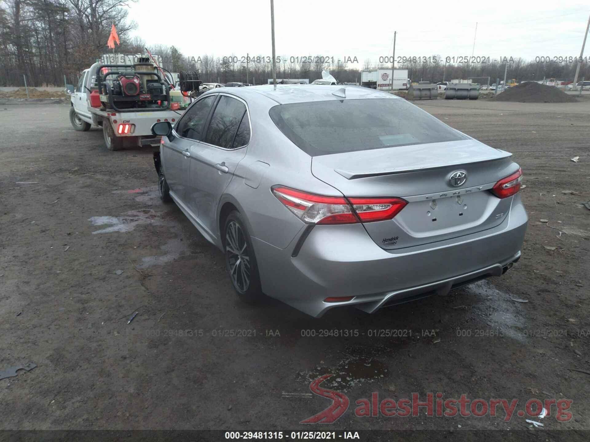 4T1G11AK9LU952568 2020 TOYOTA CAMRY