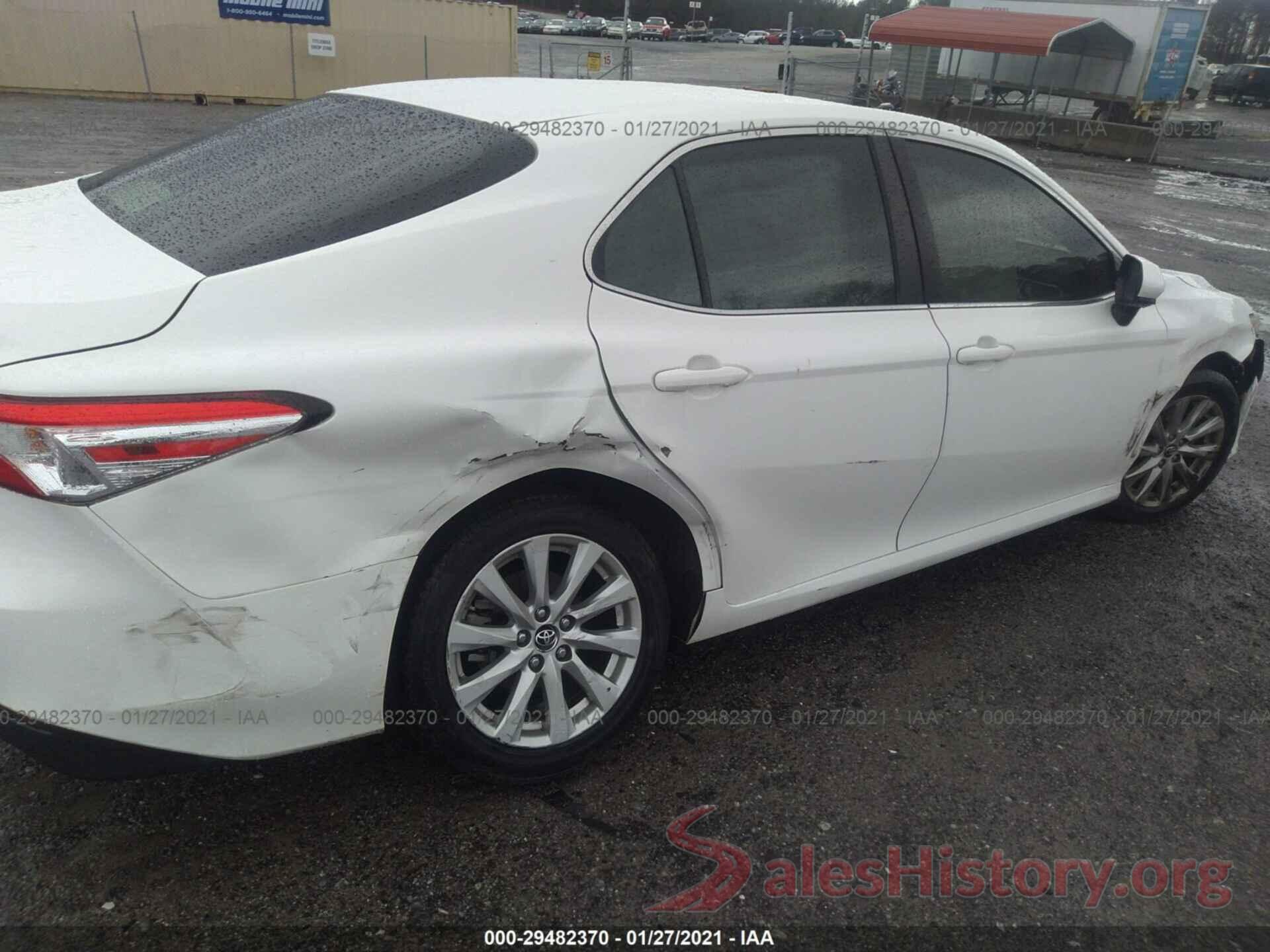 JTNB11HK0J3034081 2018 TOYOTA CAMRY