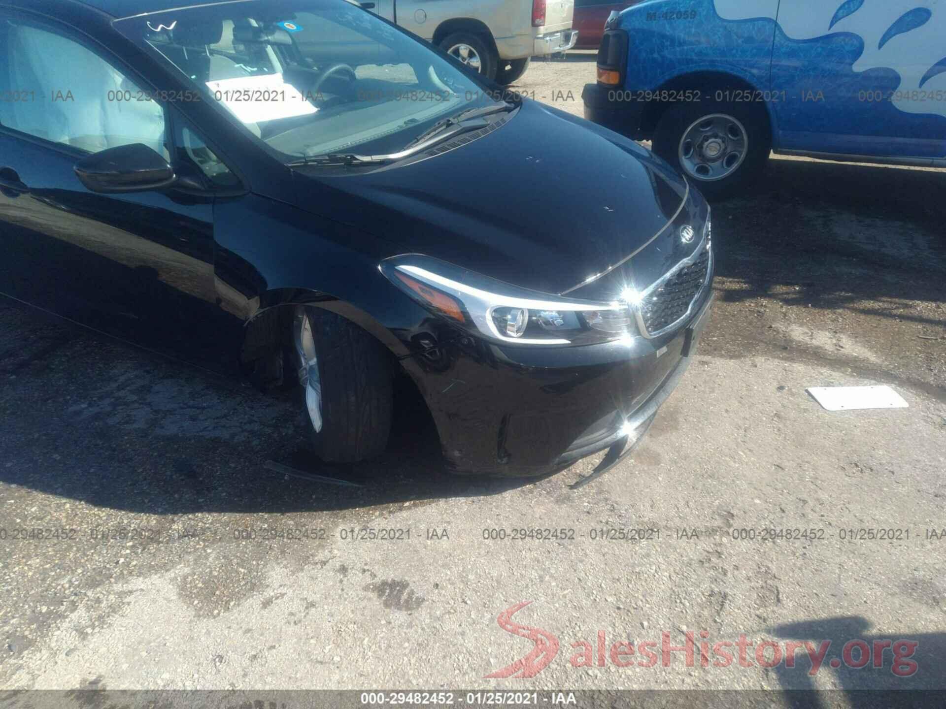 3KPFK4A77JE270830 2018 KIA FORTE