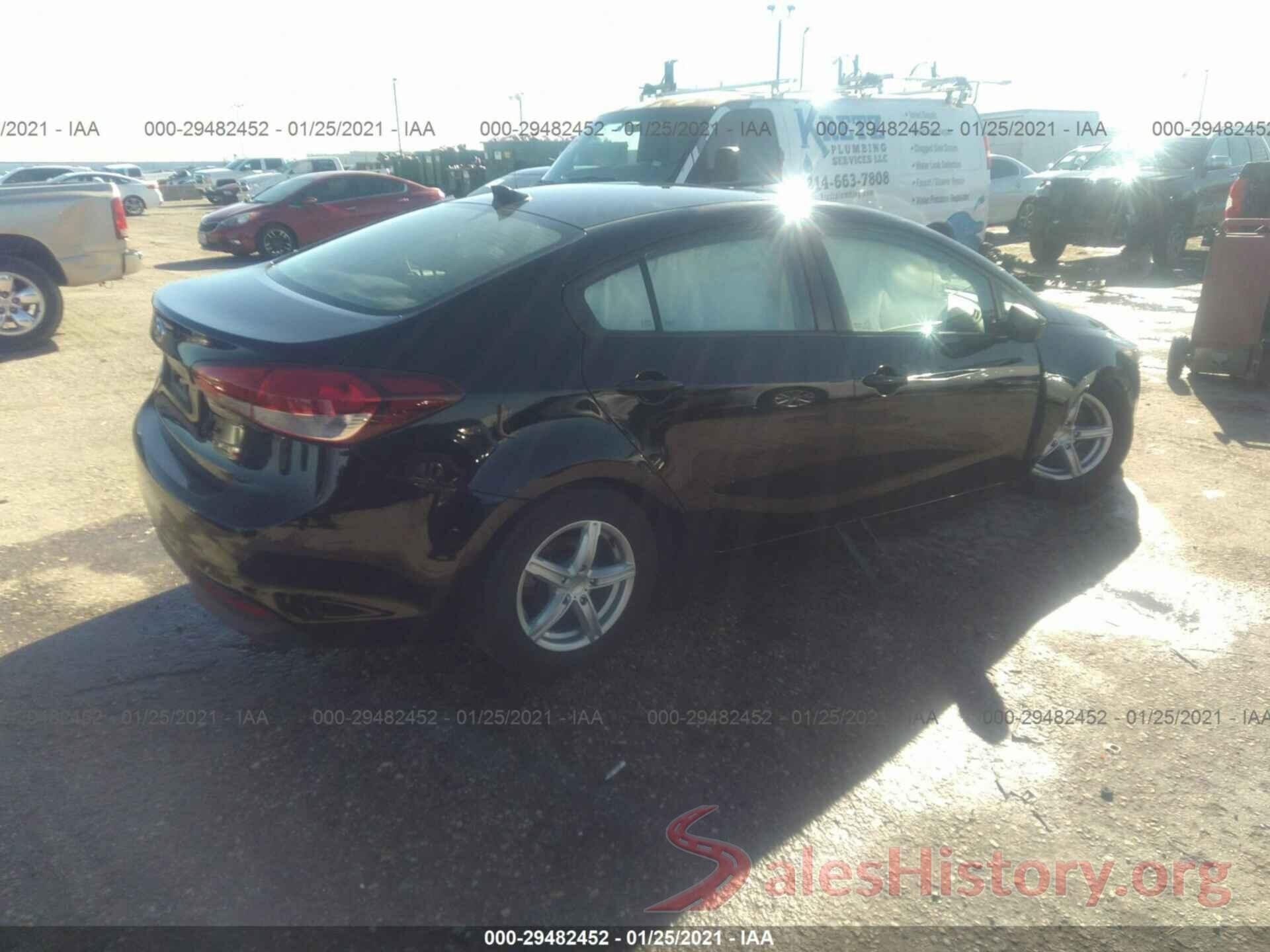 3KPFK4A77JE270830 2018 KIA FORTE