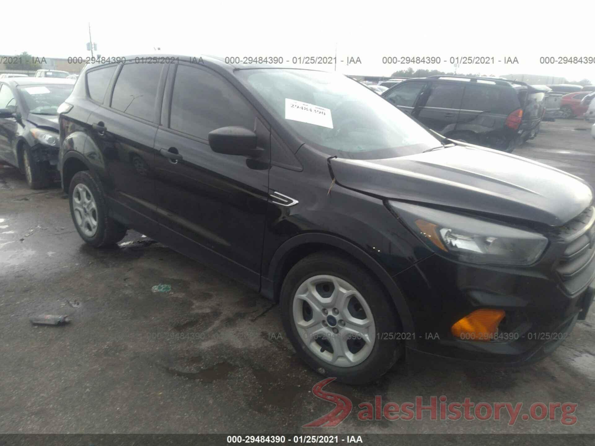 1FMCU0F77JUA83888 2018 FORD ESCAPE