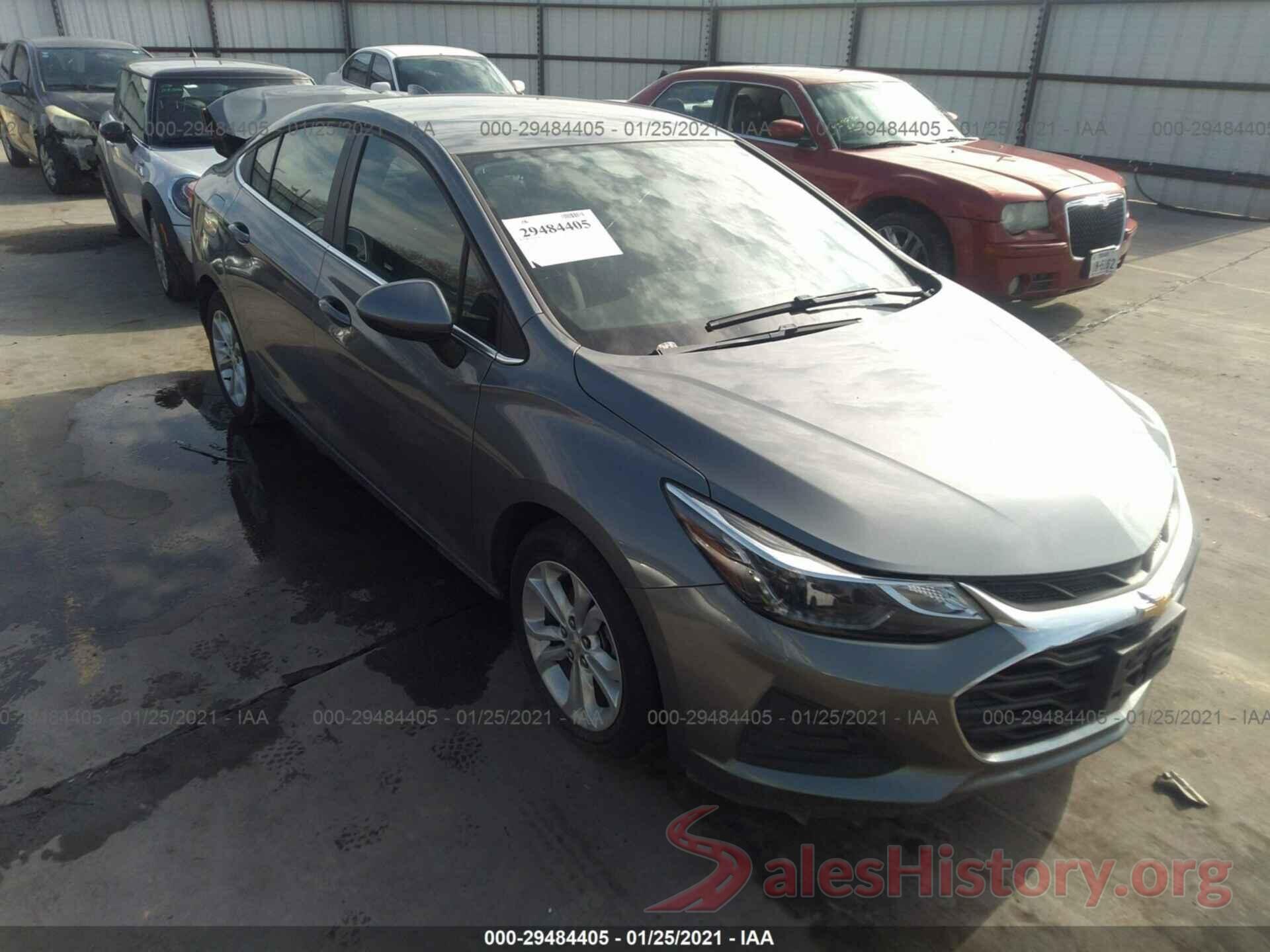 1G1BE5SMXK7122987 2019 CHEVROLET CRUZE