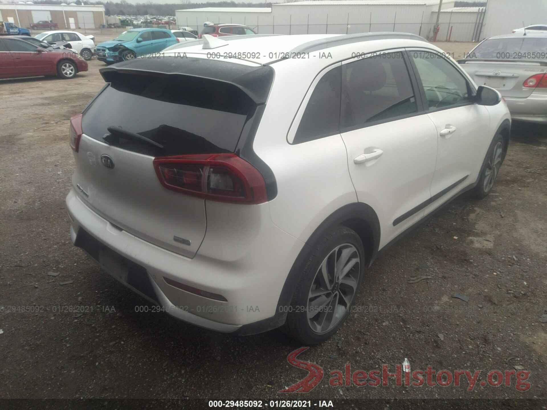 KNDCE3LCXH5047024 2017 KIA NIRO