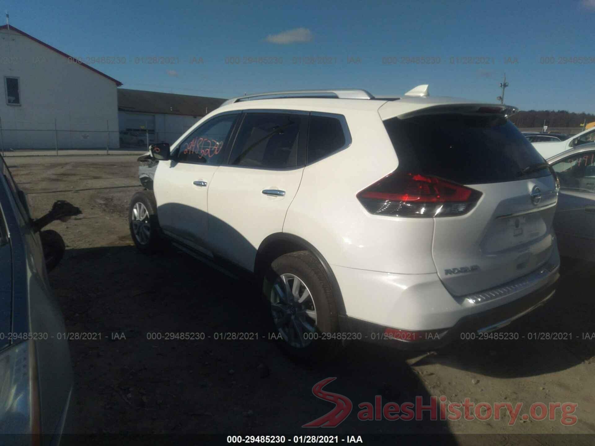 JN8AT2MV8JW302037 2018 NISSAN ROGUE