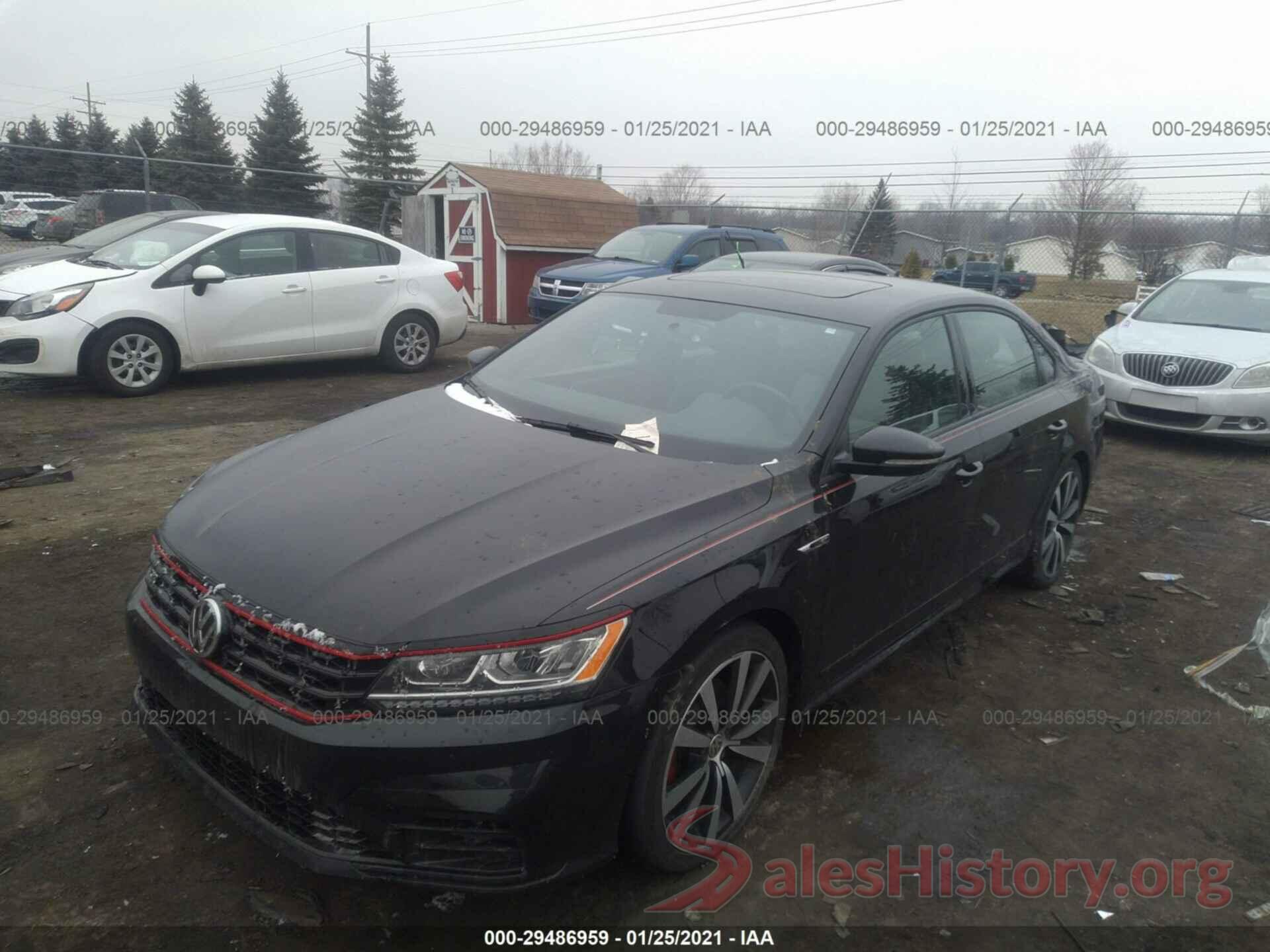 1VWJM7A34JC031890 2018 VOLKSWAGEN PASSAT